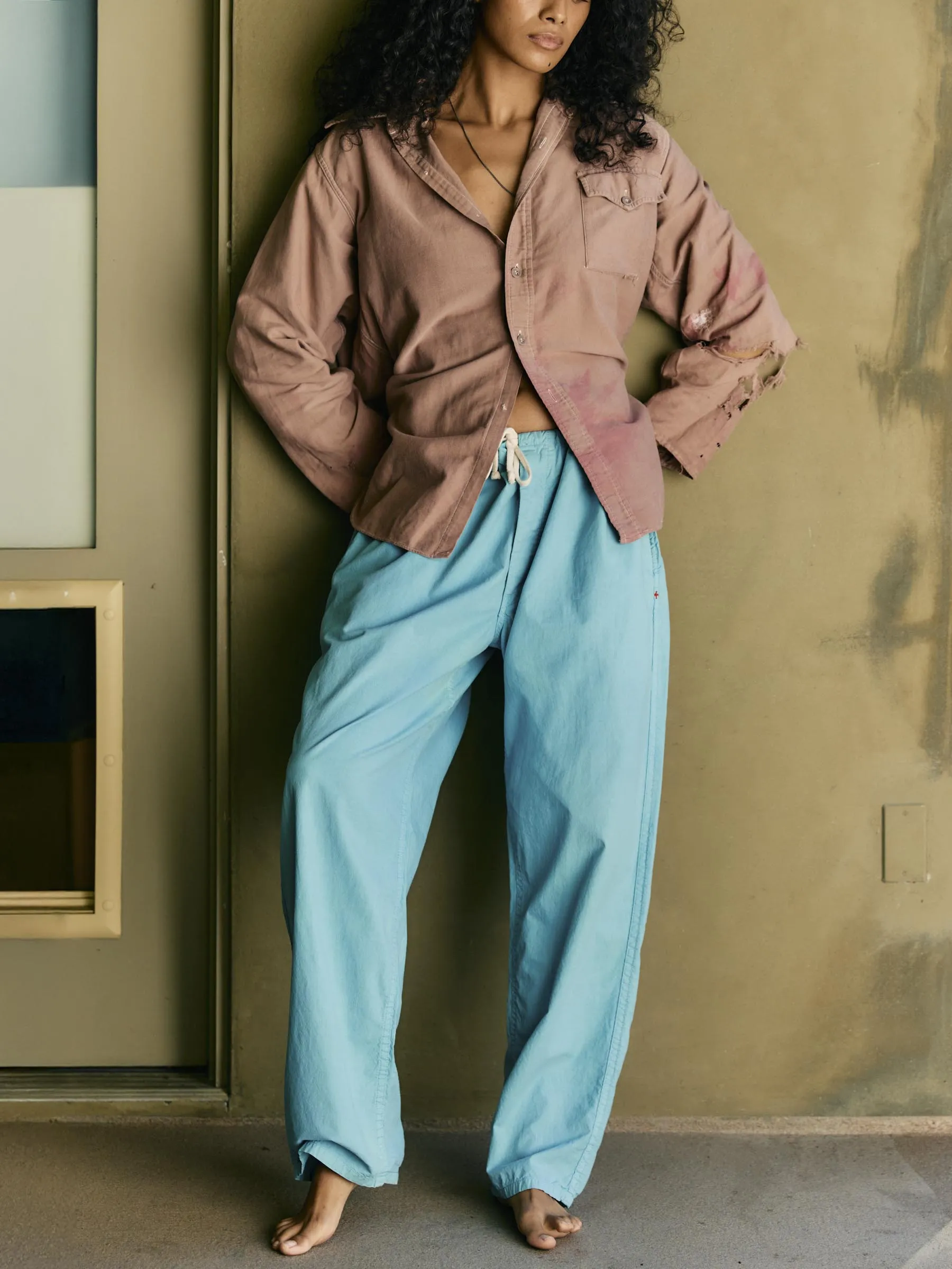 the lounge pant in aqua poplin sold by Imogene + Willie product image thumbnail 3