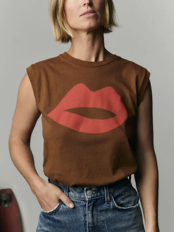 the "kiss" muscle tee made by Imogene + Willie