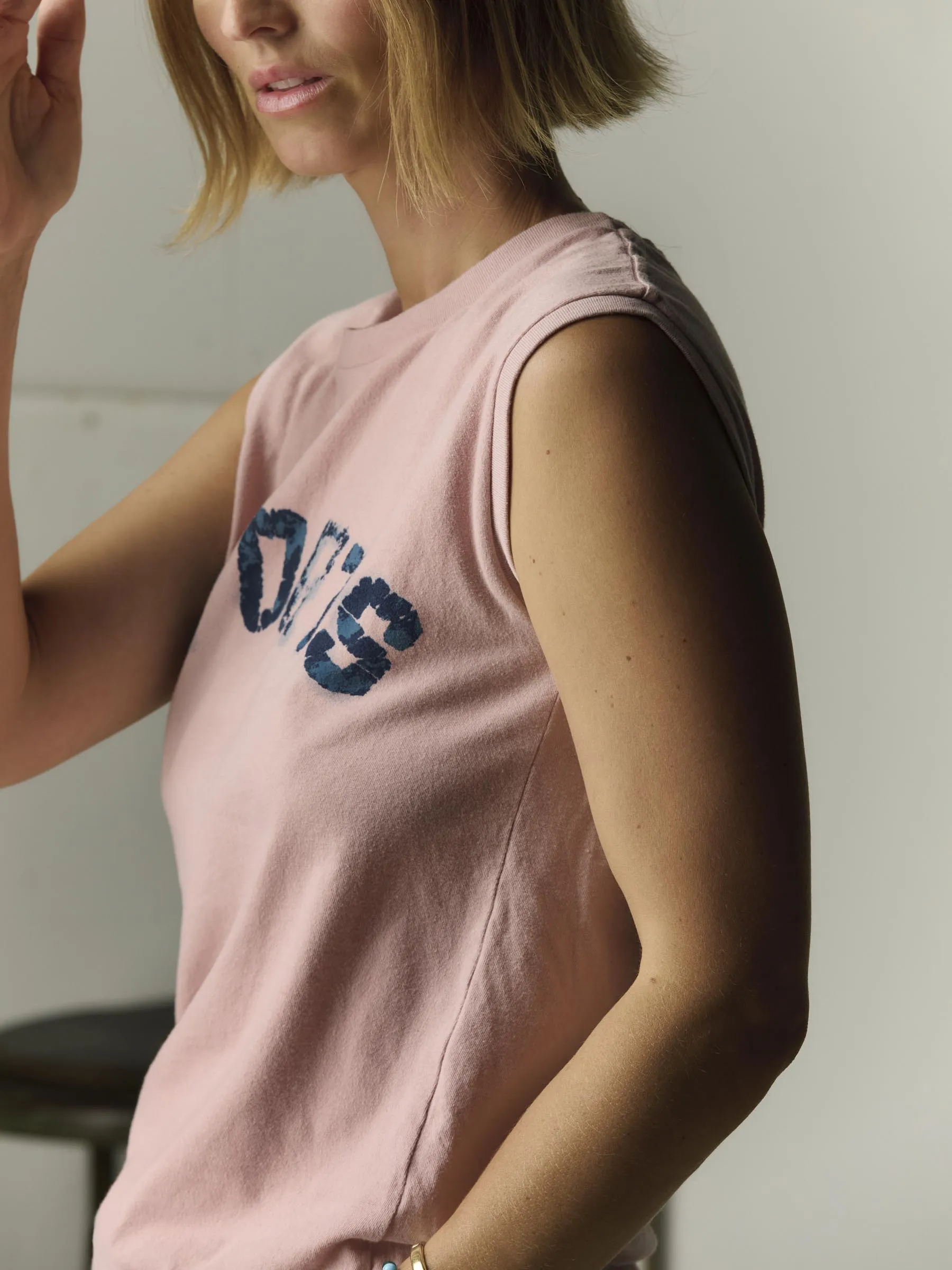 the "sports" muscle tee sold by Imogene + Willie product image thumbnail 4