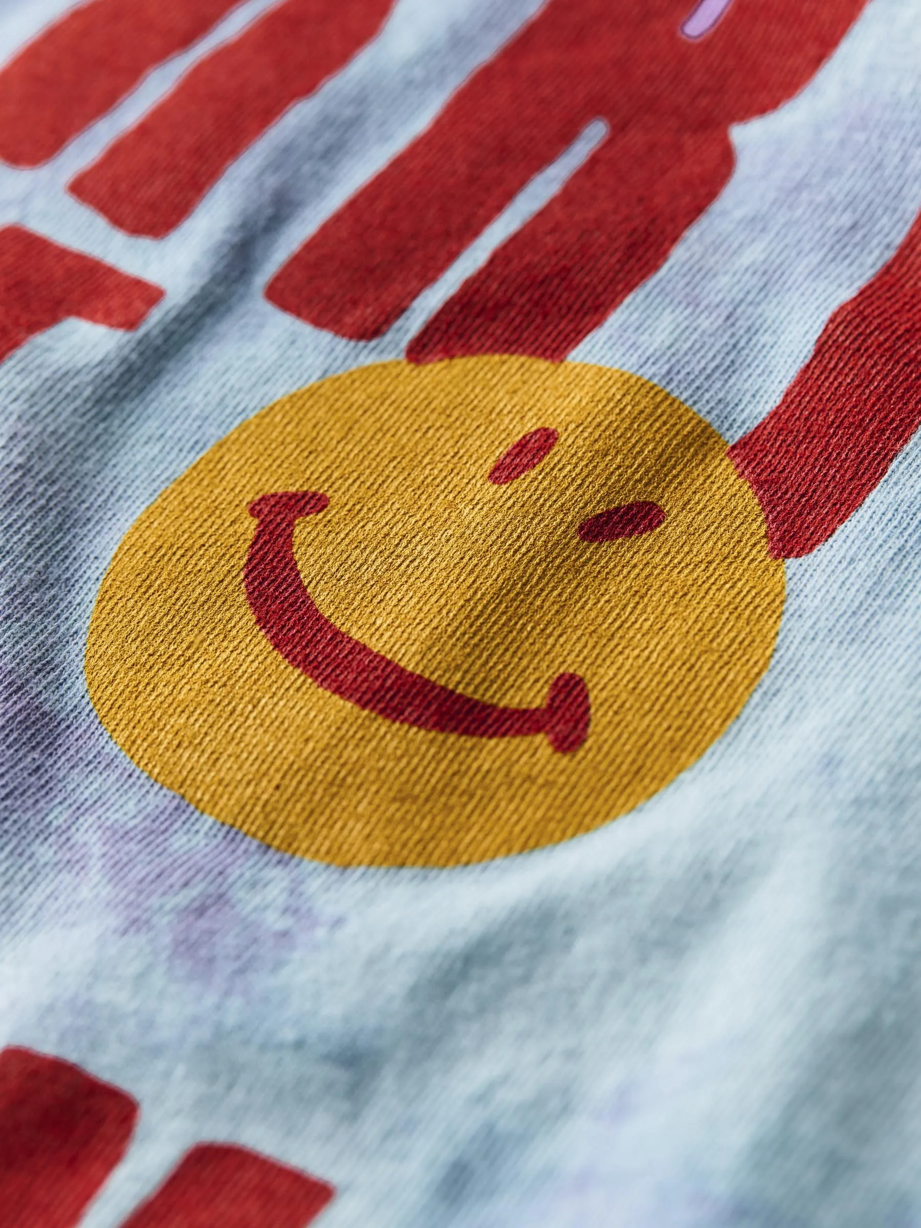 the "be happy" tee sold by Imogene + Willie product image thumbnail 2