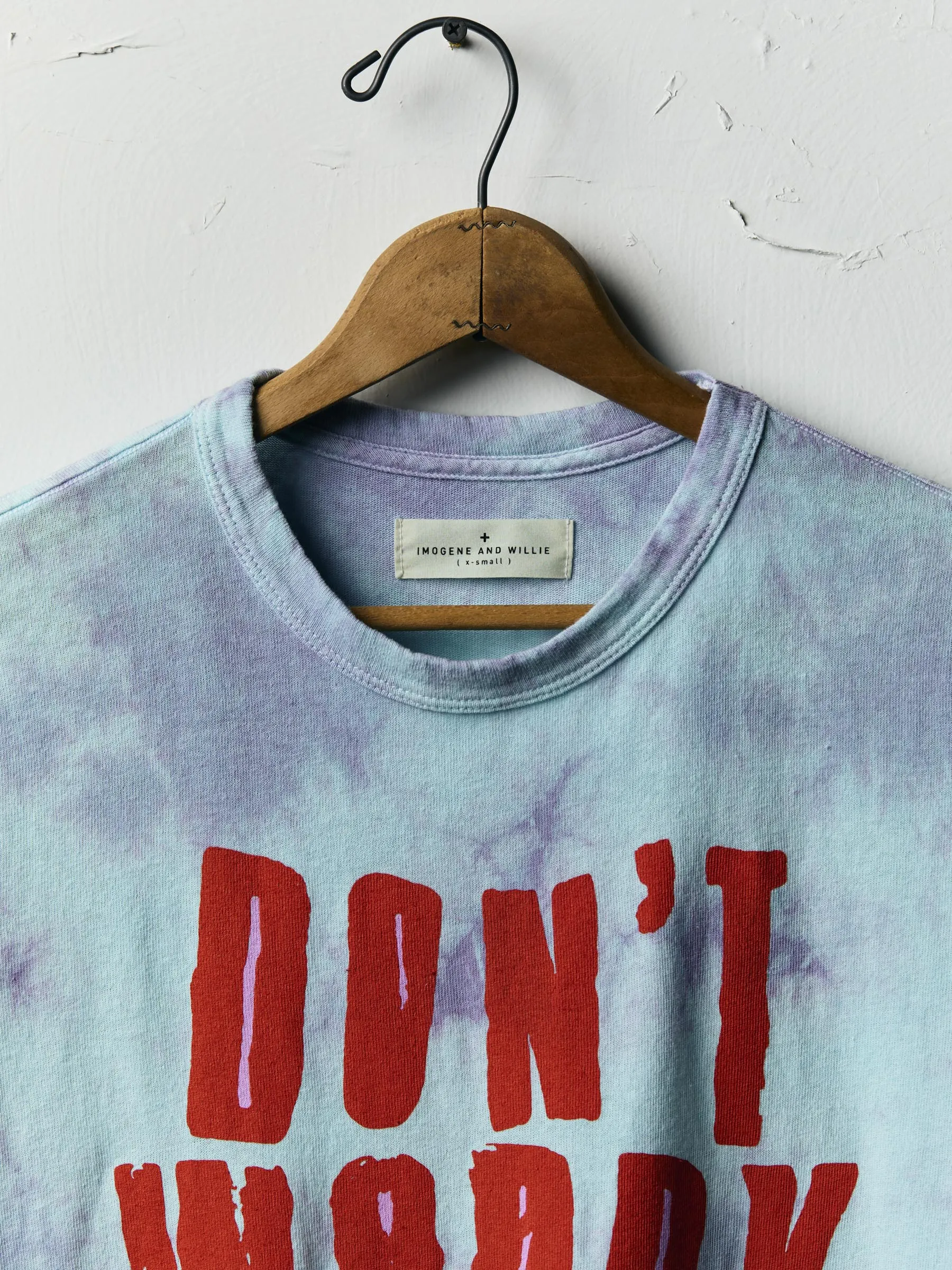 the "be happy" tee sold by Imogene + Willie product image thumbnail 3