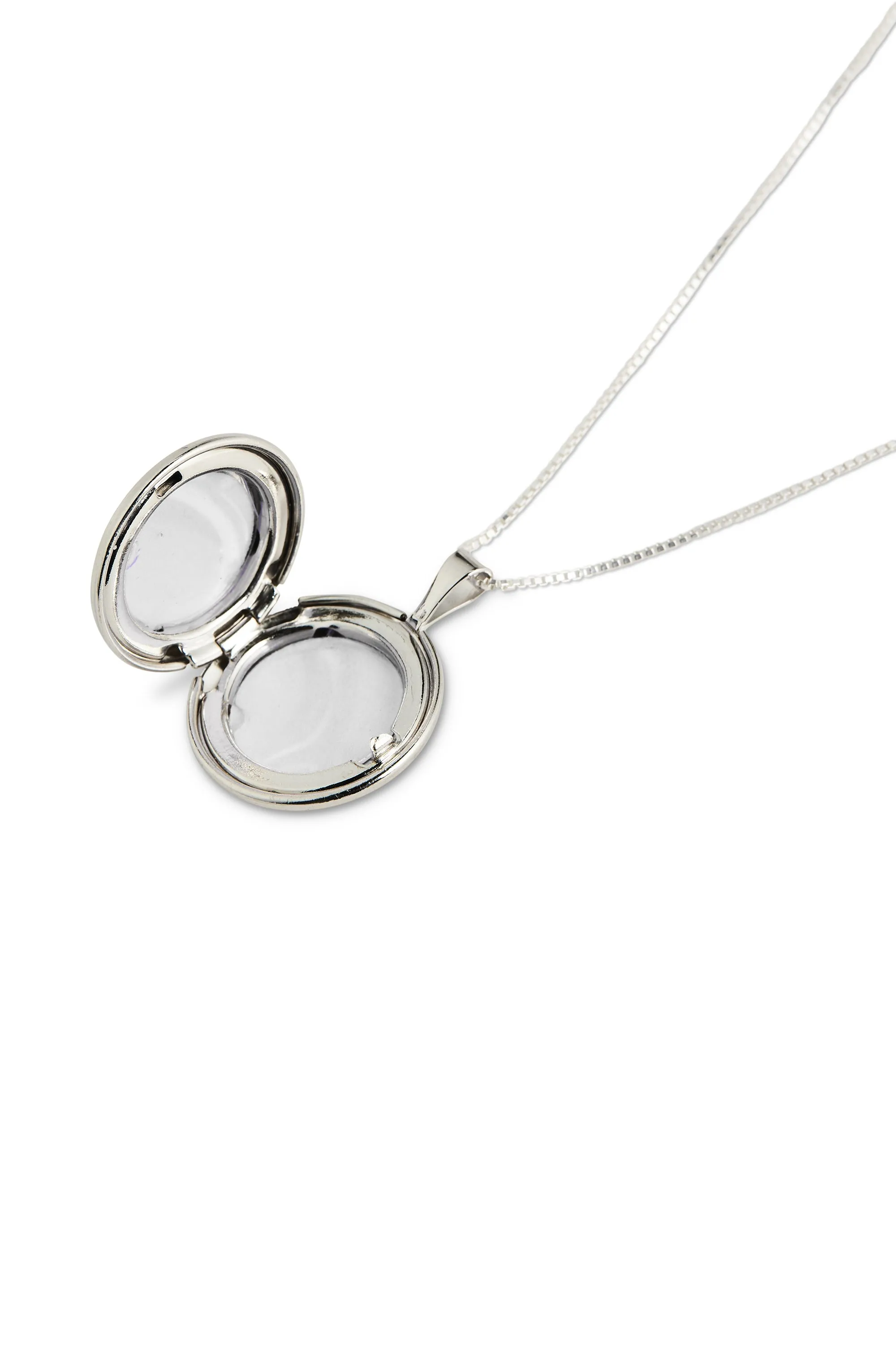 Classic Round Locket Silver sold by Lisbeth Jewelry product image thumbnail 3