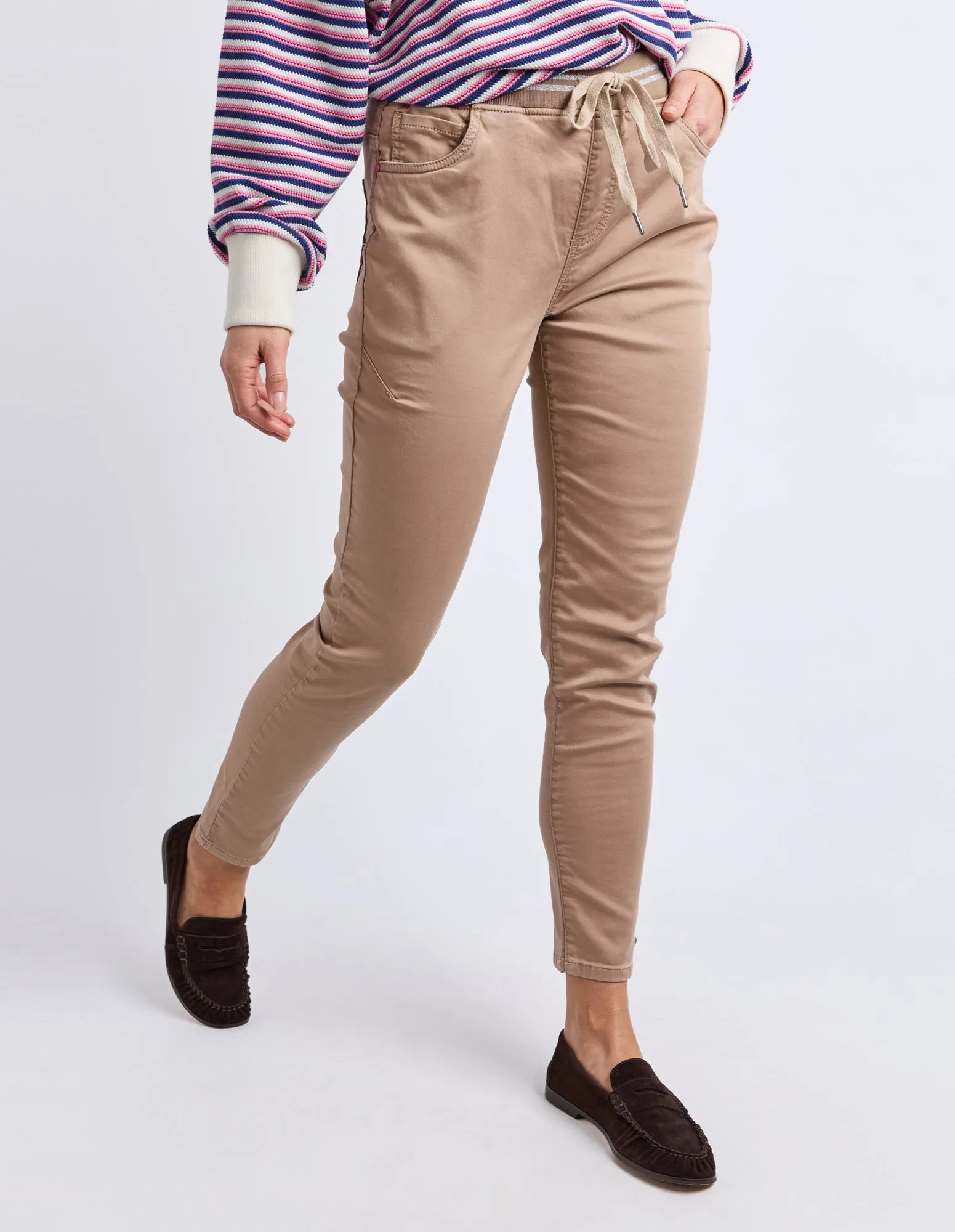 Margo Jogger Timeless Taupe sold by Elm Lifestyle product image thumbnail 5