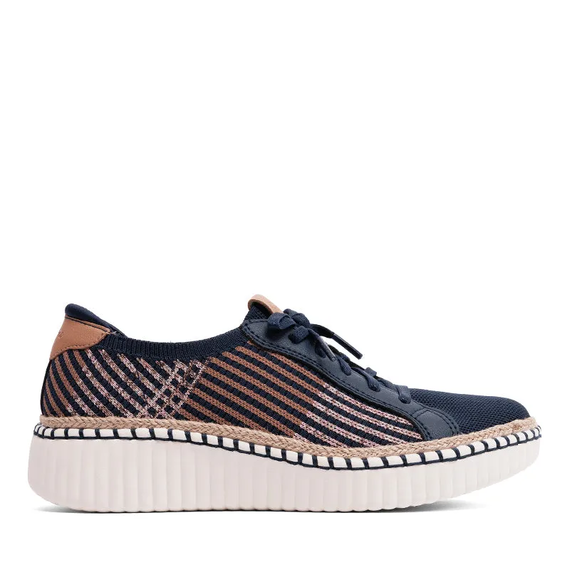 WILSHIRE BLVD BREEZY STROLL made by Skechers