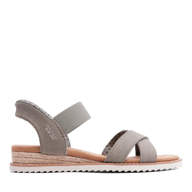DESERT KISS GOLDEN LILY made by Skechers