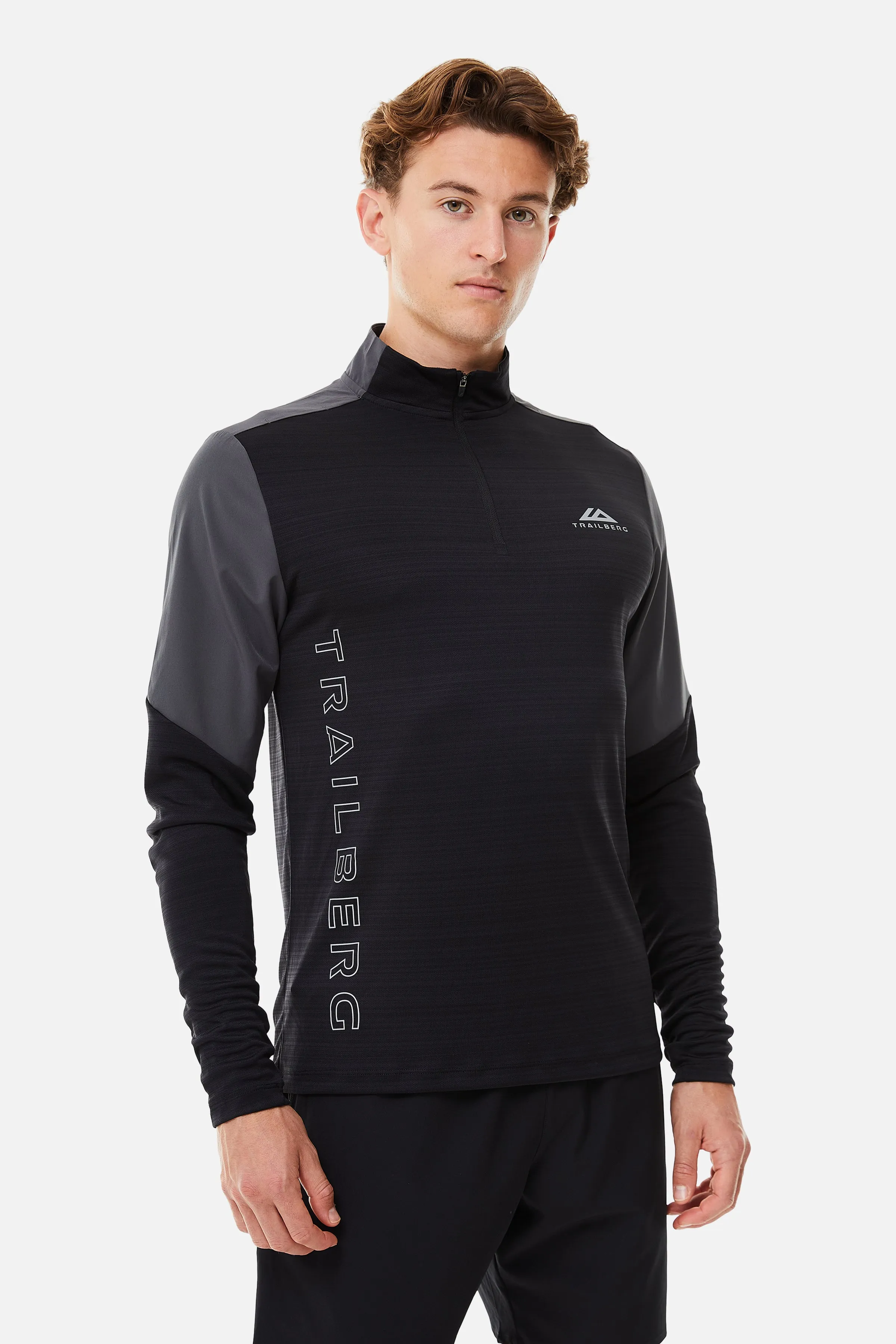 AW24 Triathlon 1/4 Zip - Black/Grey sold by Trailberg