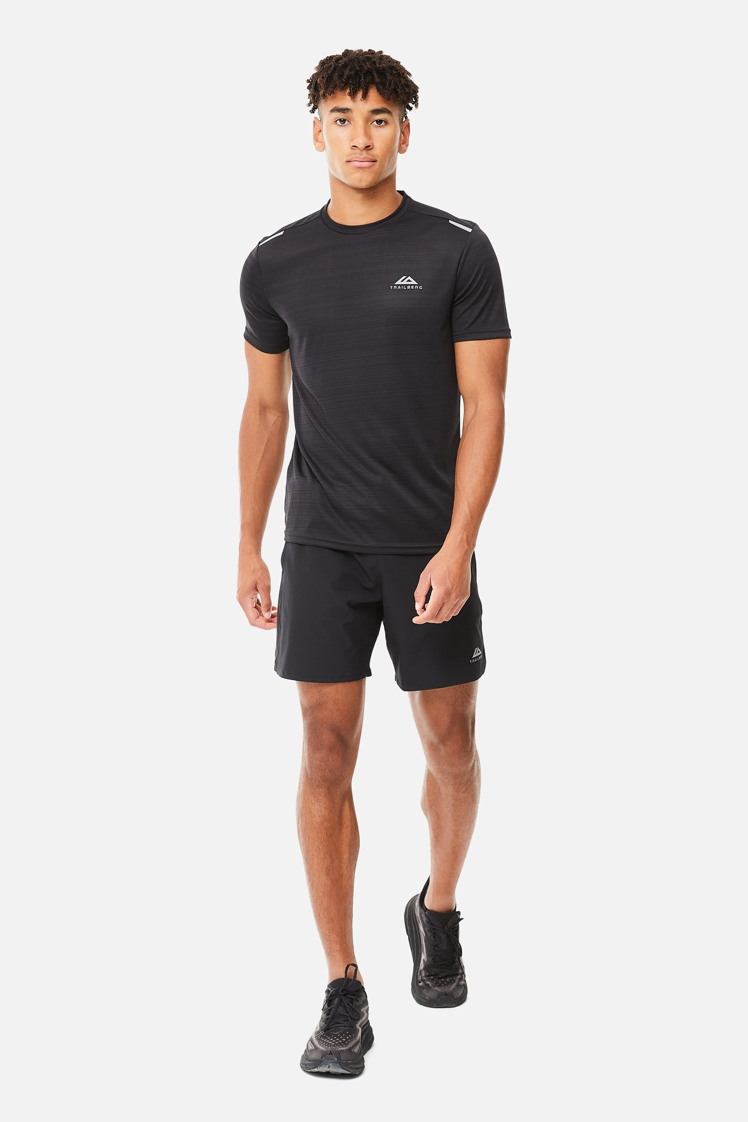 Cloud AW24 Short - Black sold by Trailberg product image thumbnail 2