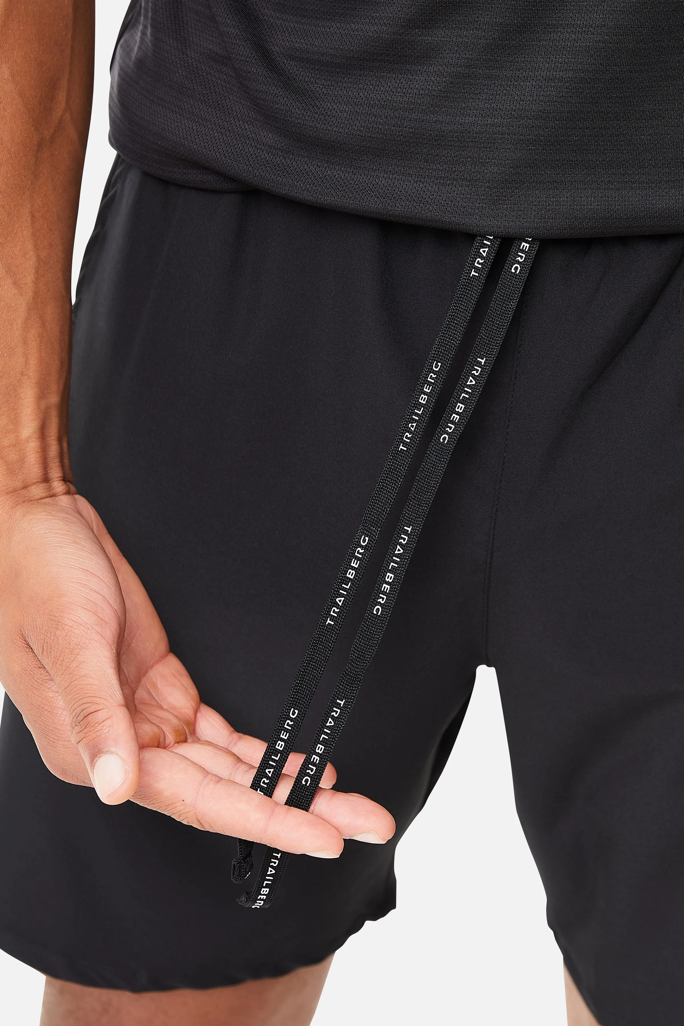 Cloud AW24 Short - Black sold by Trailberg product image thumbnail 4