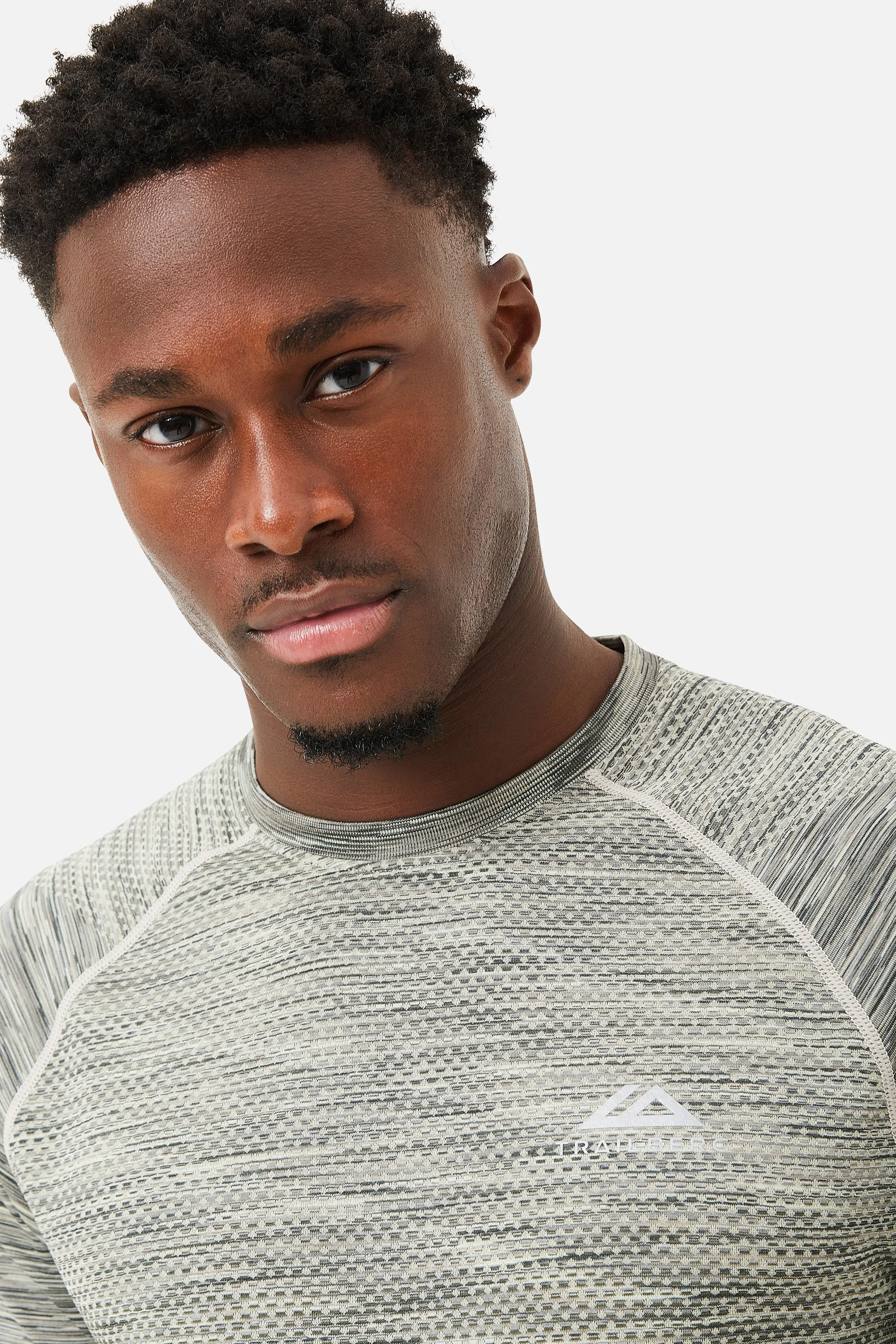 Summit Seamless Tee - Khaki sold by Trailberg product image thumbnail 5