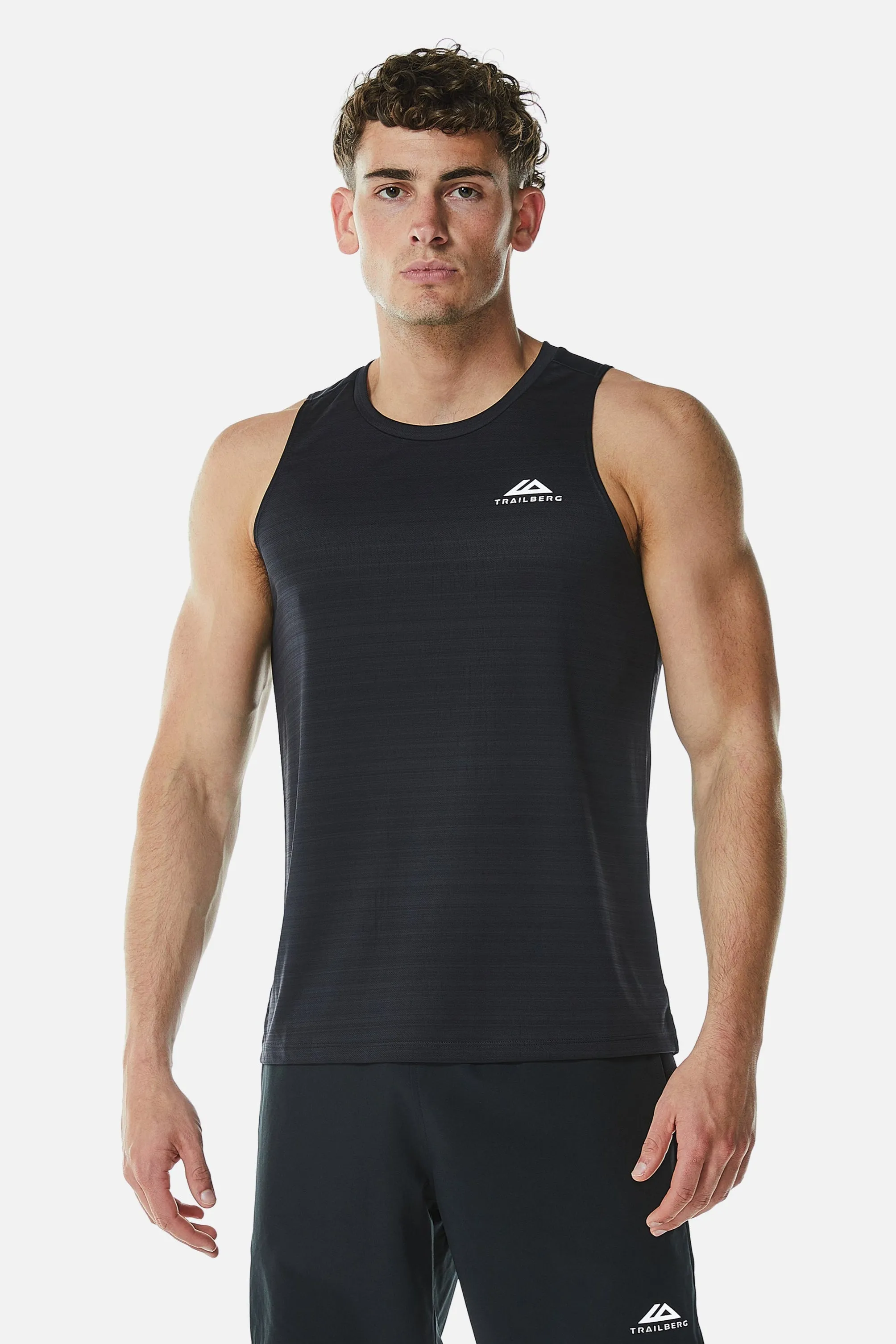SS25 Cloud Running Vest - Black sold by Trailberg