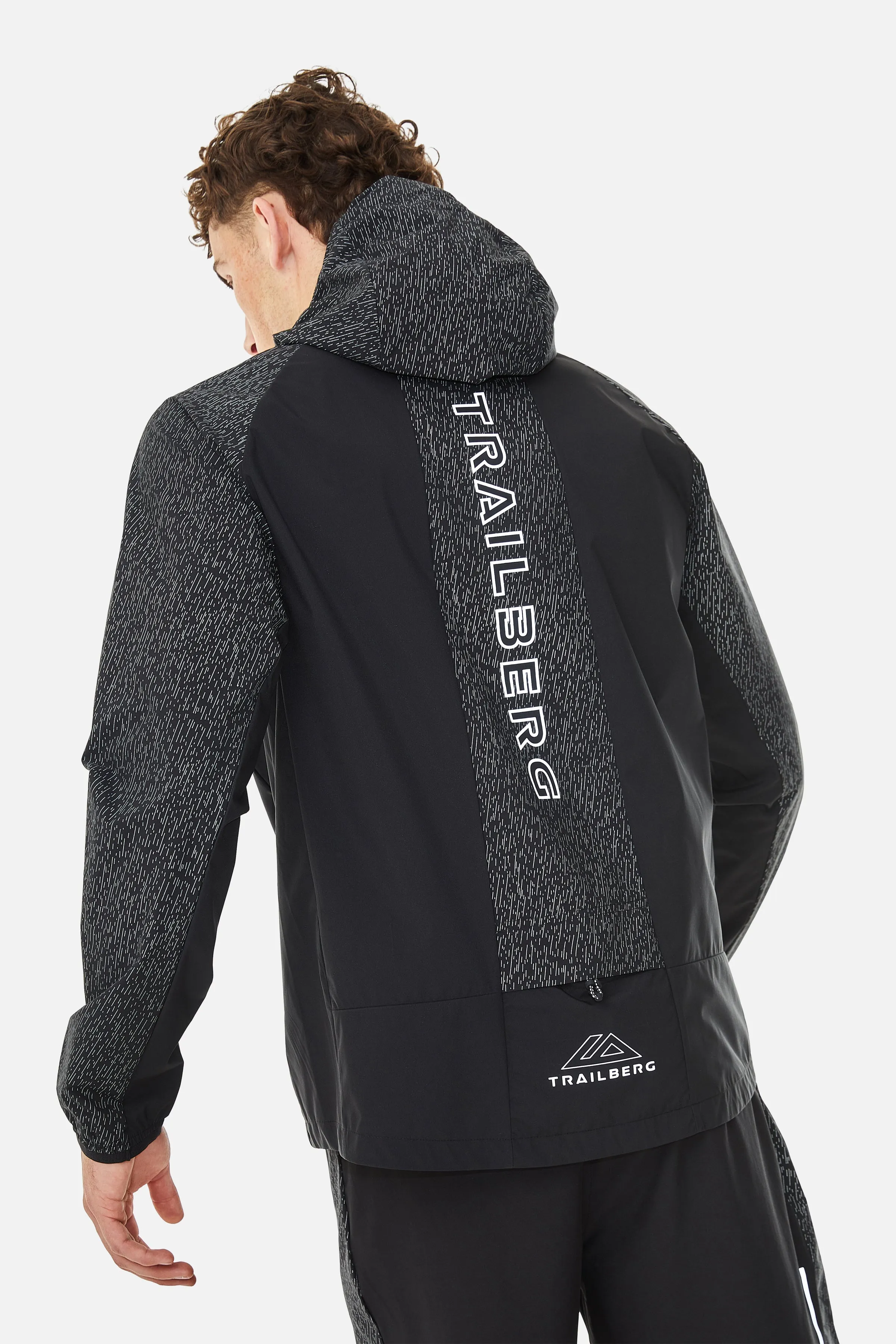Reflect Windbreaker - Black sold by Trailberg product image thumbnail 2