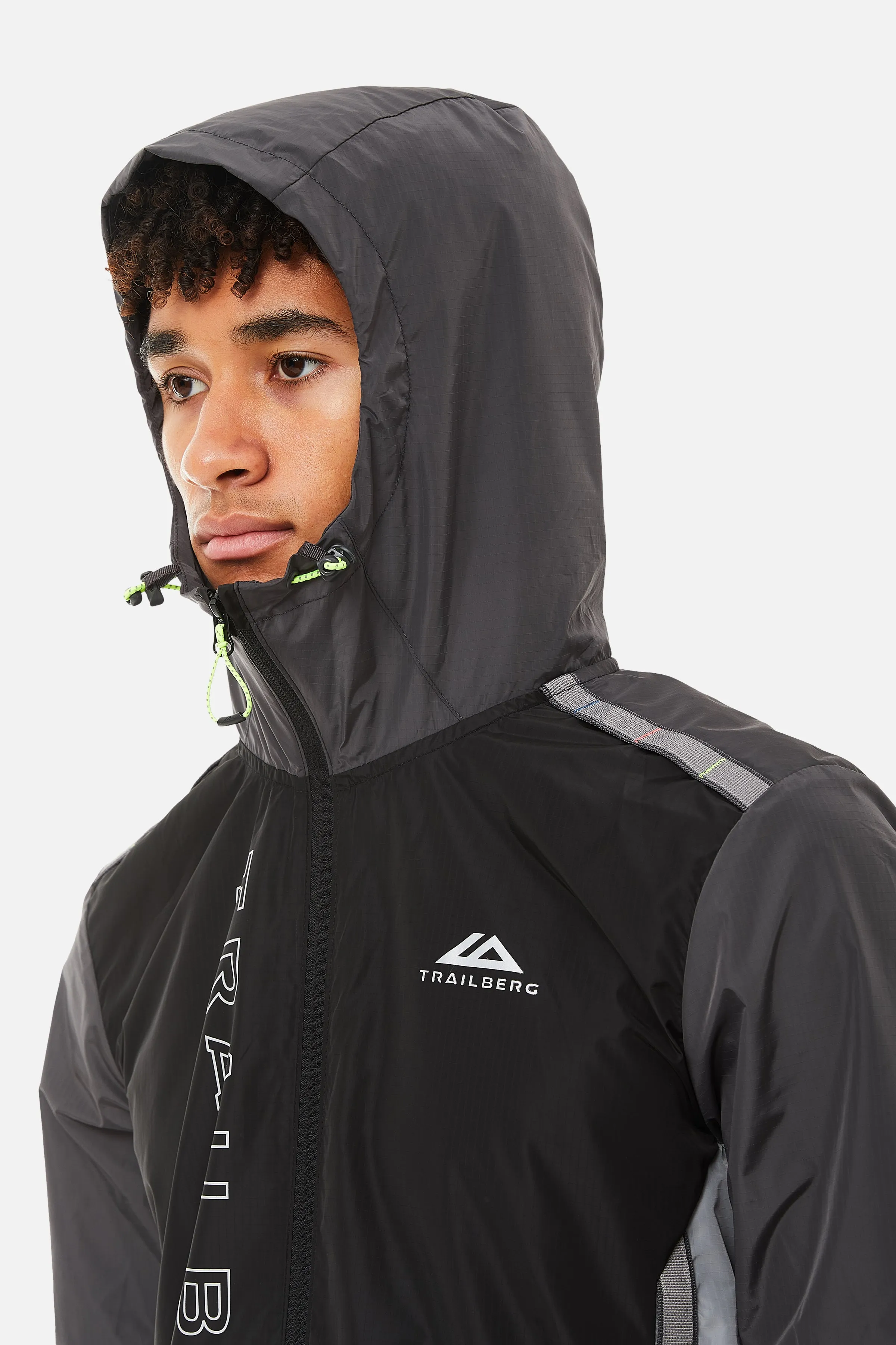 AW24 Triathlon Windbreaker - Charcoal/Grey sold by Trailberg product image thumbnail 4