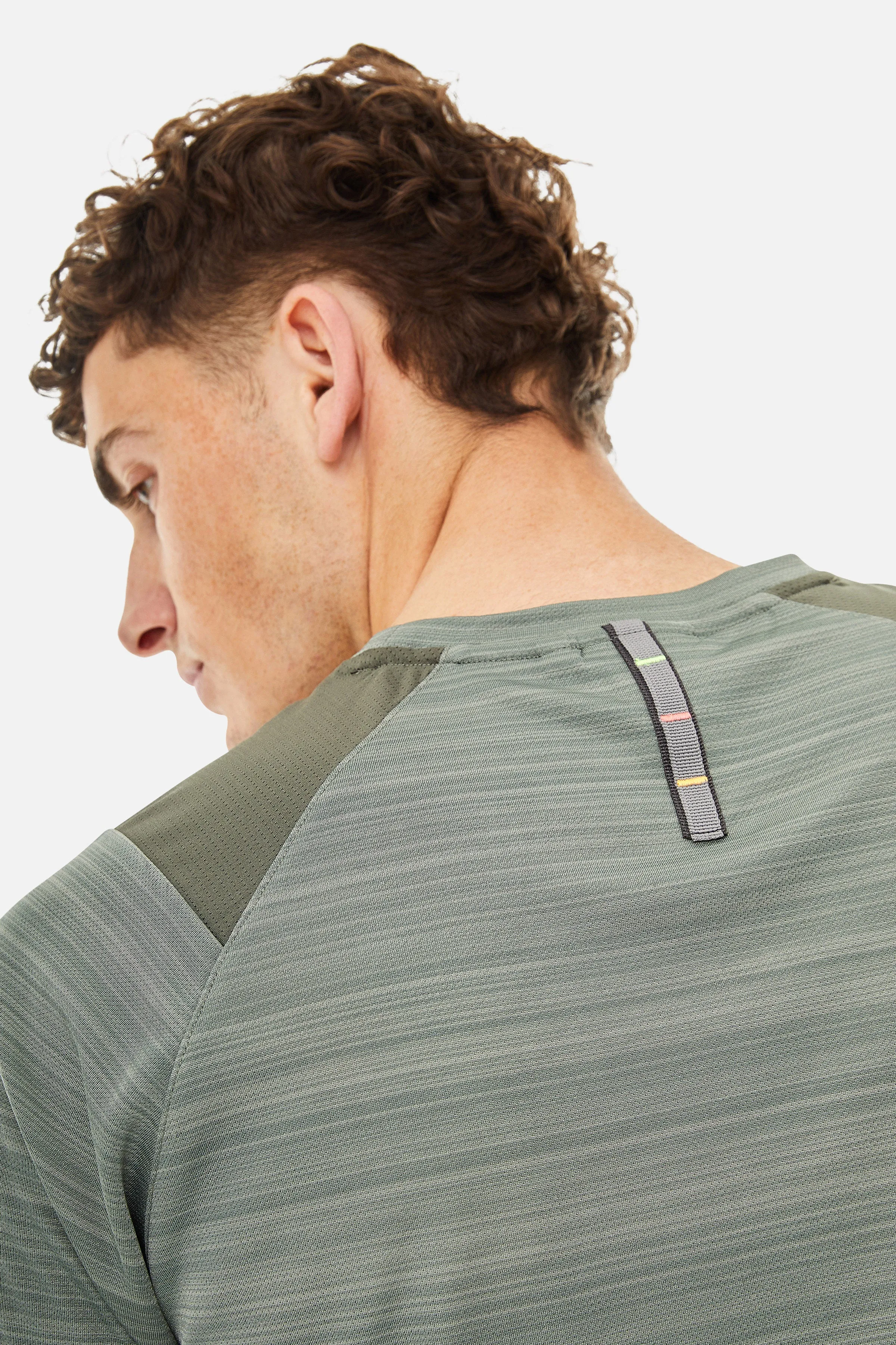 Triathlon SS25 Tee - Pine Dust/Dark Fern sold by Trailberg product image thumbnail 2