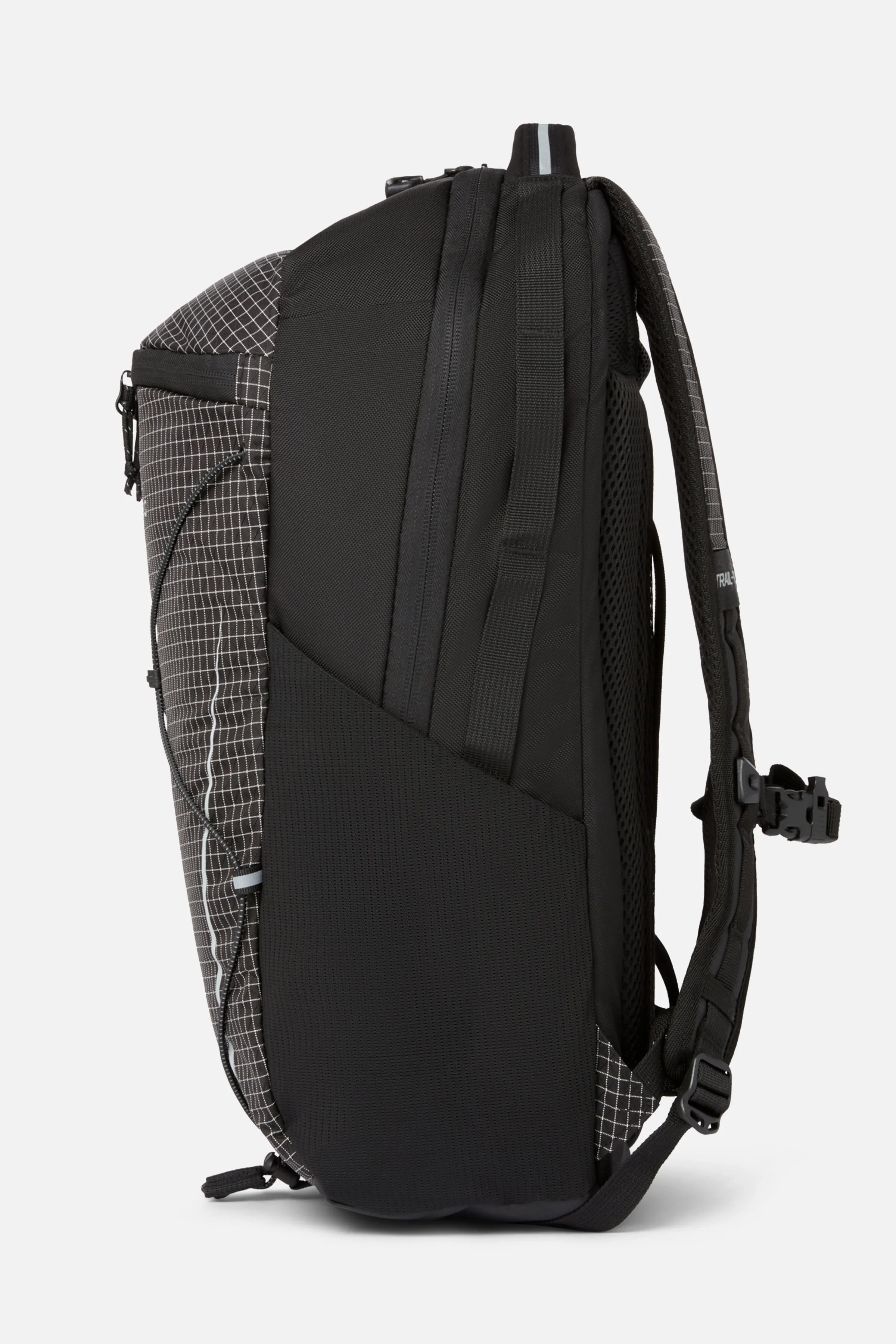 Damavand 27L Backpack - Black sold by Trailberg product image thumbnail 5