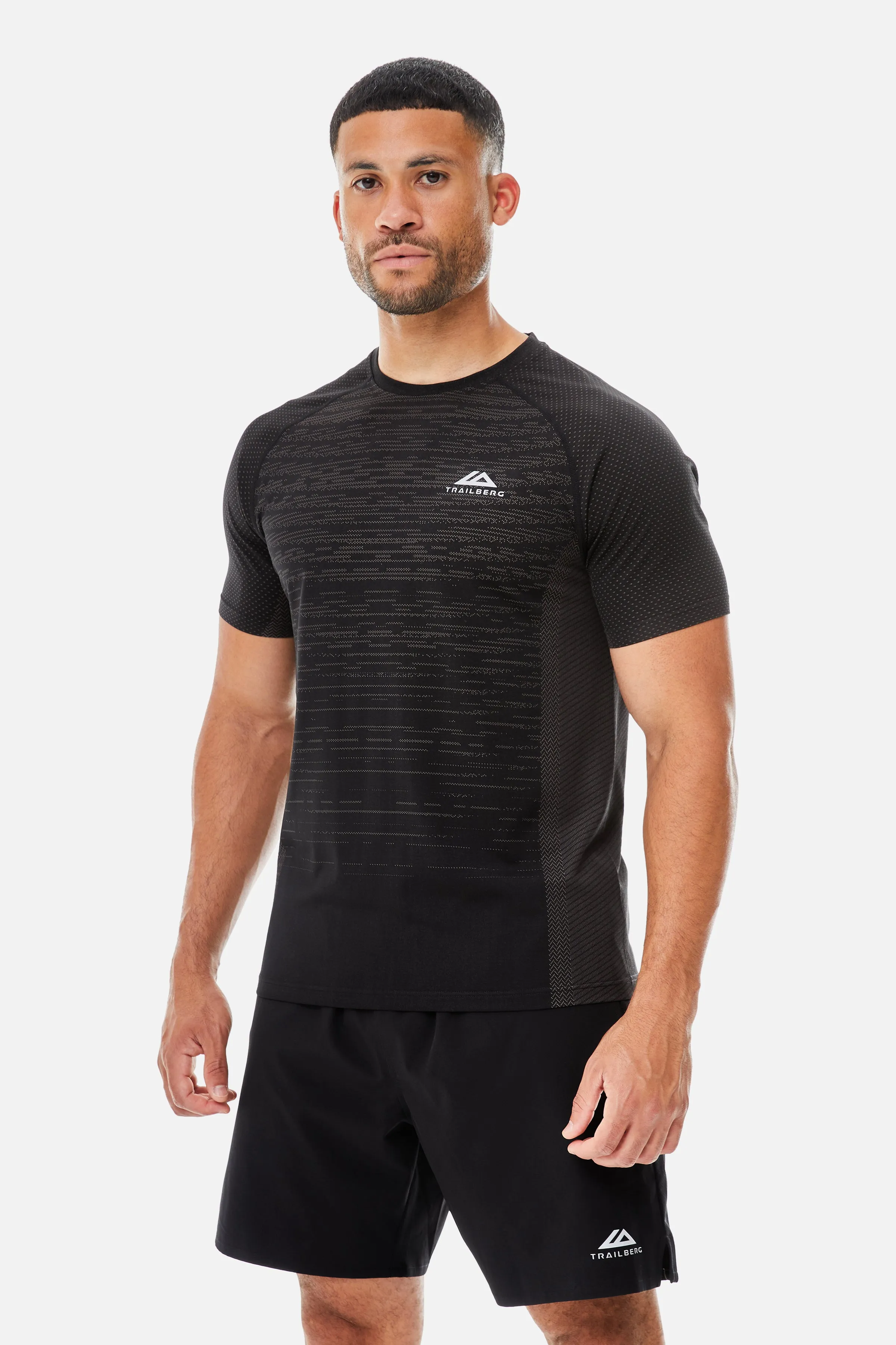 Form Seamless Tee - Black/Moon Grey sold by Trailberg