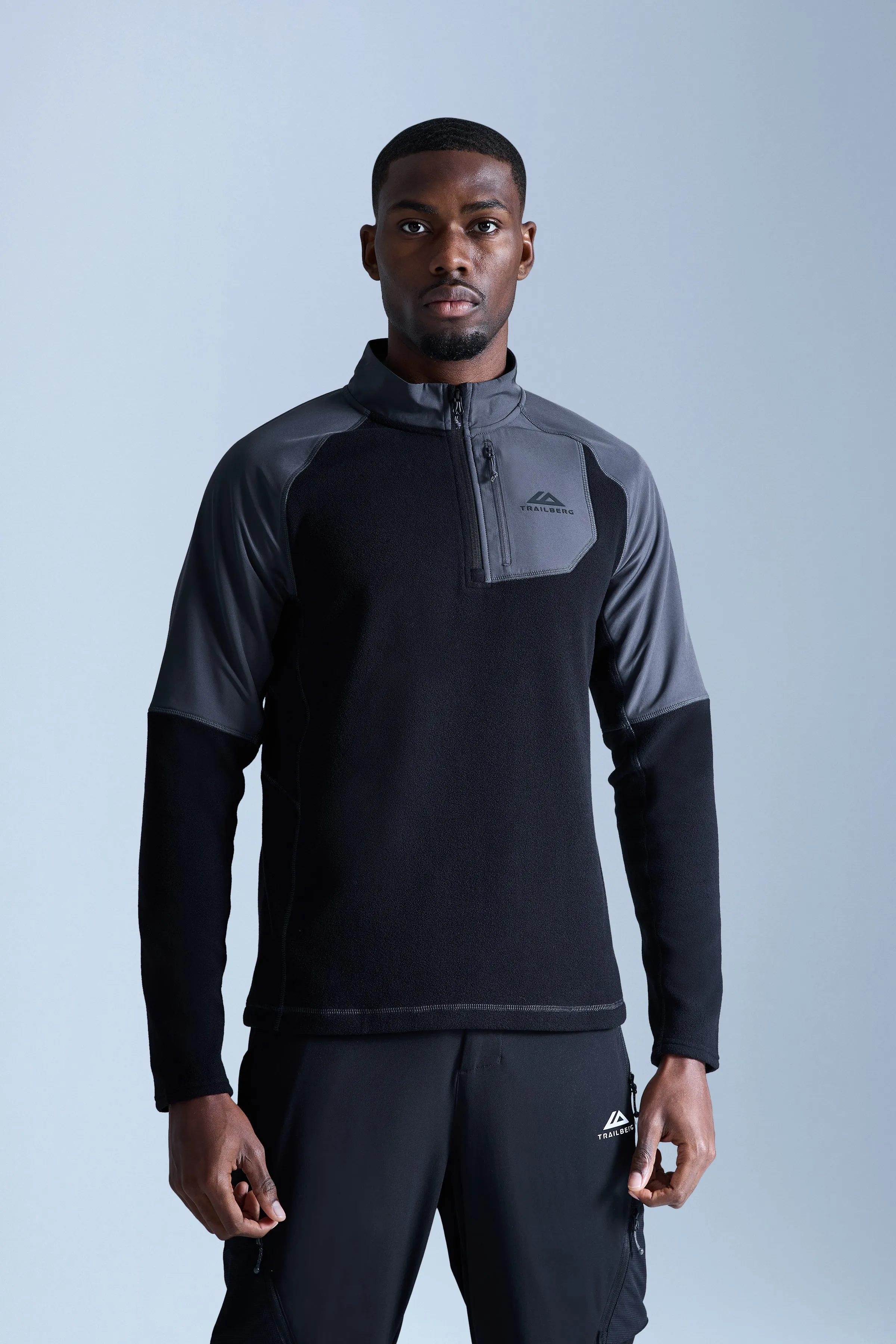 Sierra 1/4 Zip - Black/Asphalt sold by Trailberg