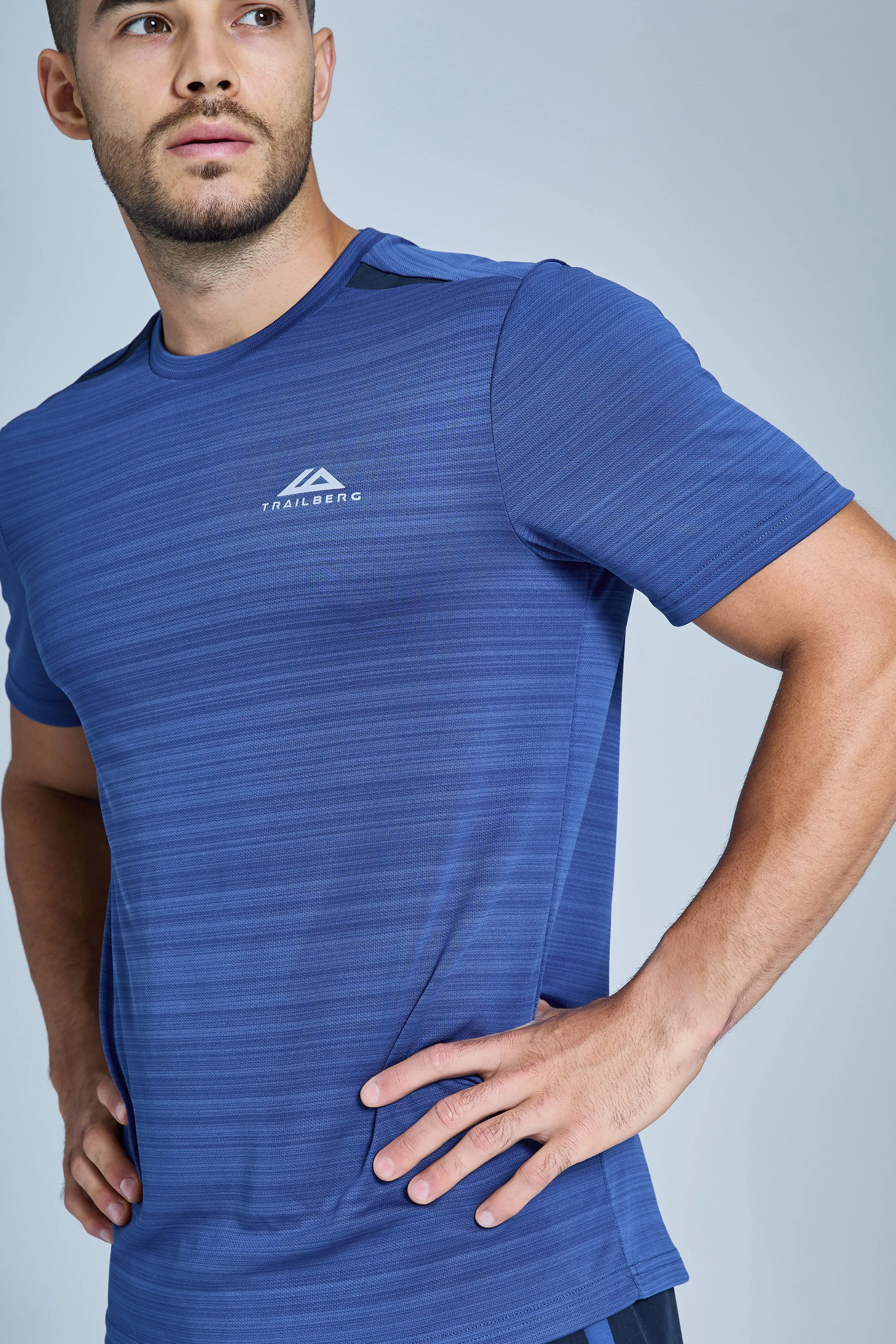 AW25 Cloud Tee - Chroma Blue/Deep Ocean sold by Trailberg product image thumbnail 2