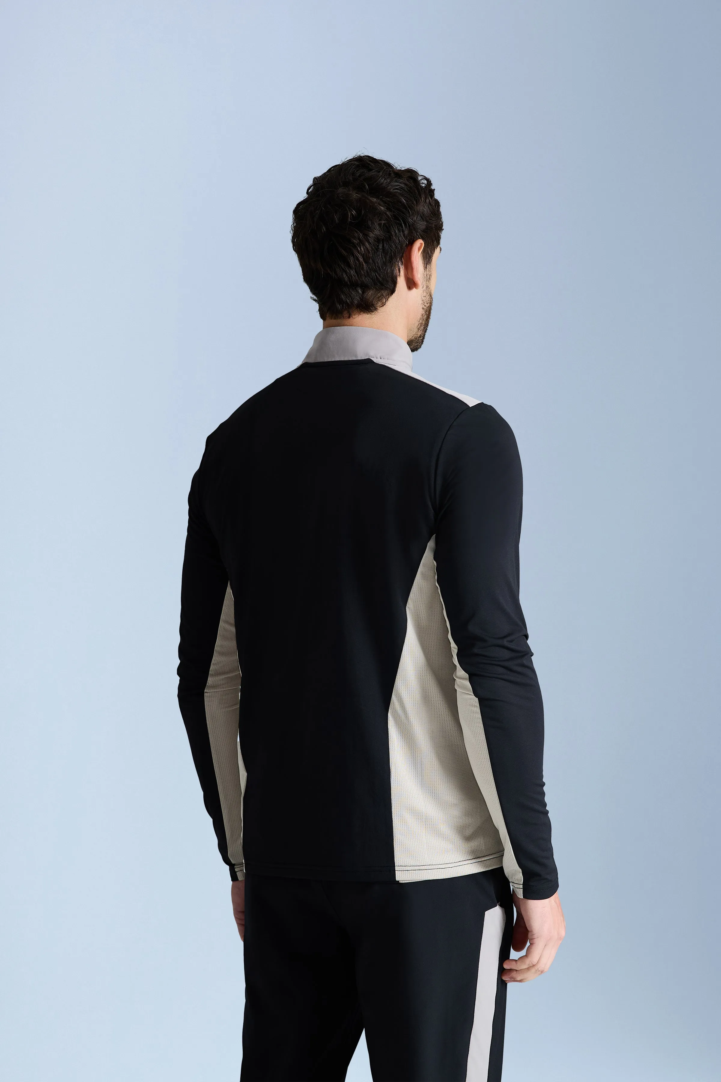 AW25 Triathlon Essentials Quarter Zip Set - Black/Pale Taupe sold by Trailberg product image thumbnail 4