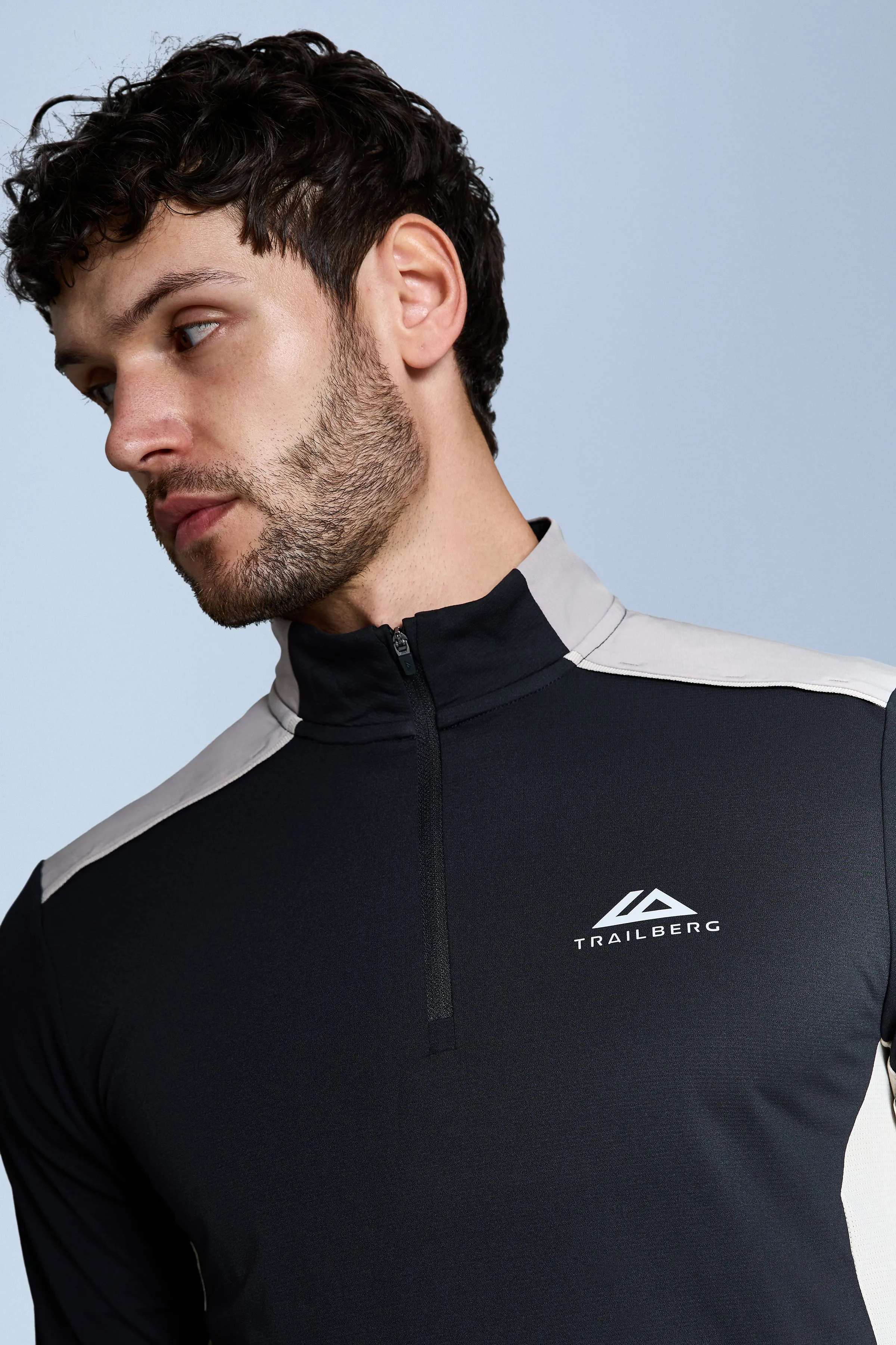 AW25 Triathlon 1/4 Zip - Black/Pale Taupe/Fossil Brown sold by Trailberg product image thumbnail 2