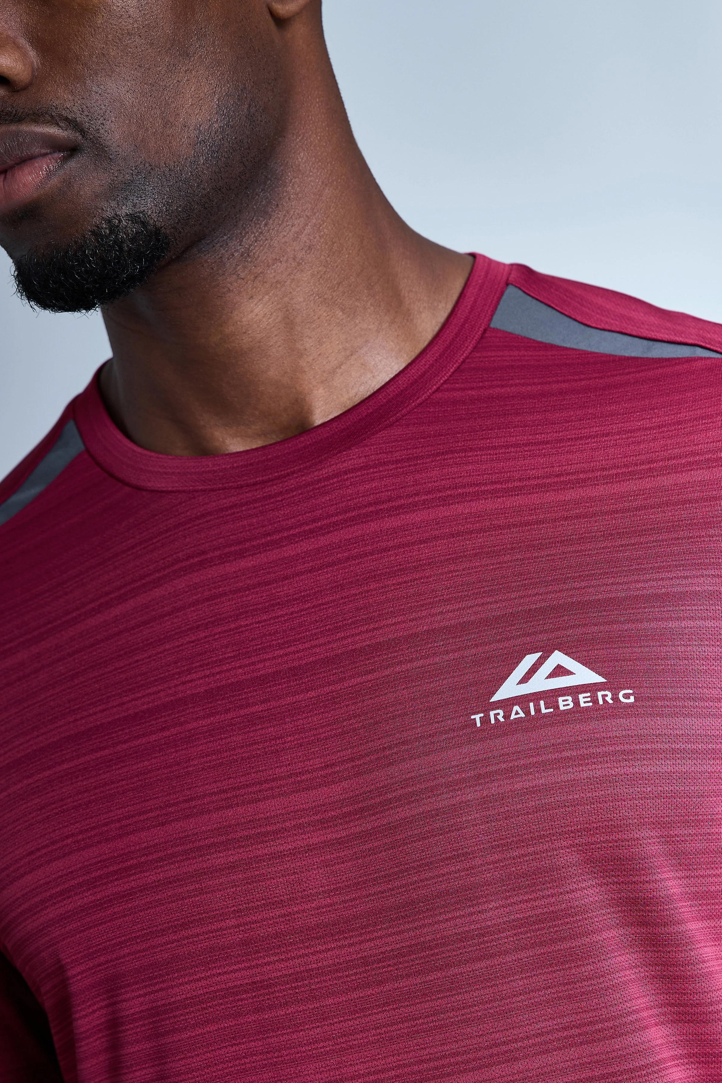 AW25 Cloud Essentials 2.0 Twinset - Crimson Red/Volcano Grey sold by Trailberg product image thumbnail 4