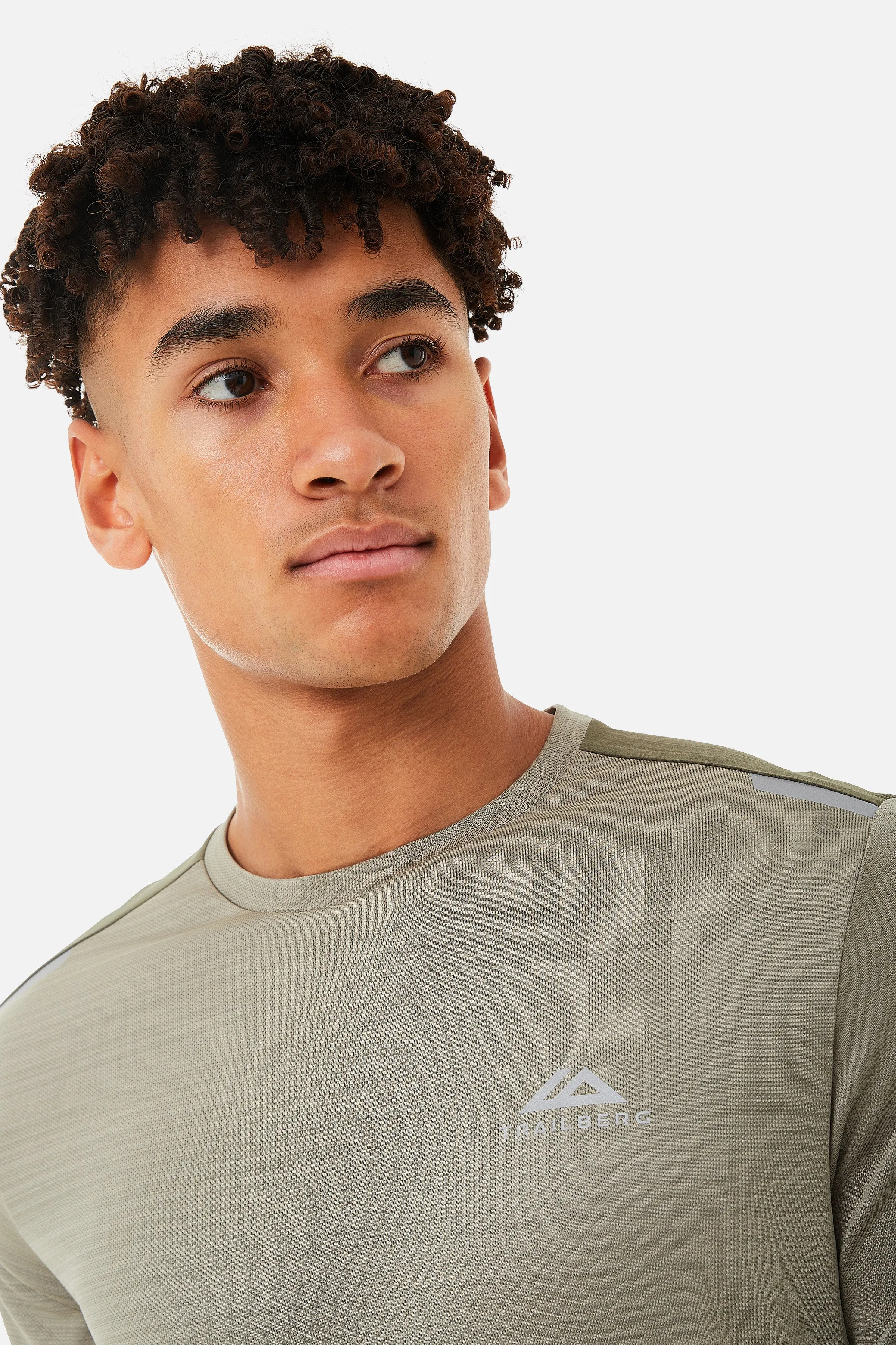 AW24 Cloud Tee - Khaki sold by Trailberg product image thumbnail 4