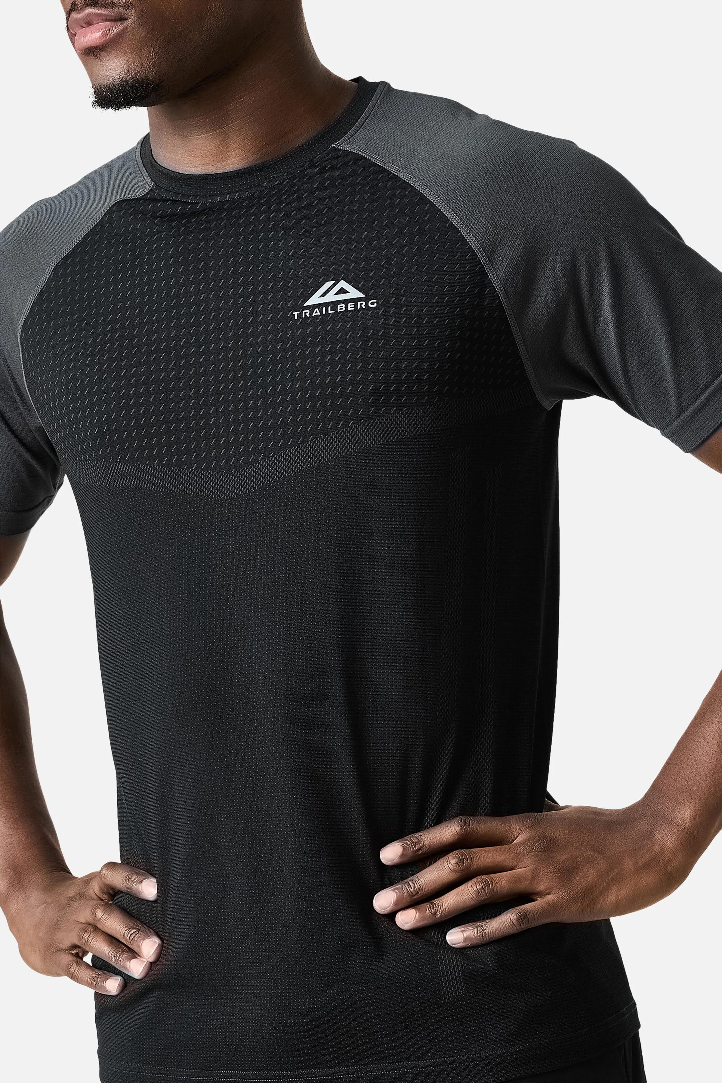 Rapid Dash Seamless Tee - Black/Volcano Grey sold by Trailberg product image thumbnail 3