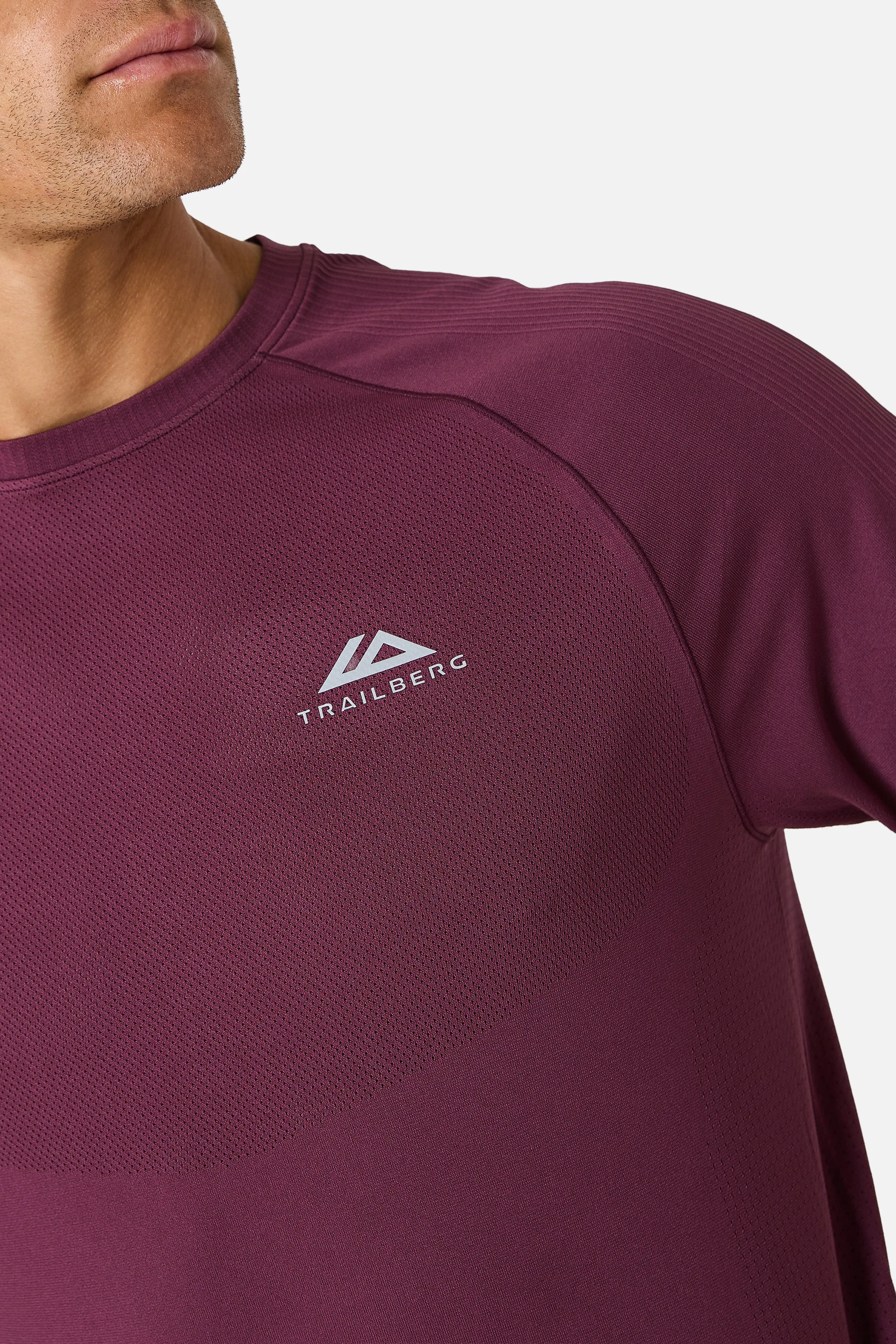 Driftline Seamless Tee - Deep Merlot sold by Trailberg product image thumbnail 2