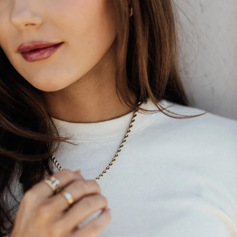 Paris Chain sold by Sunday Club