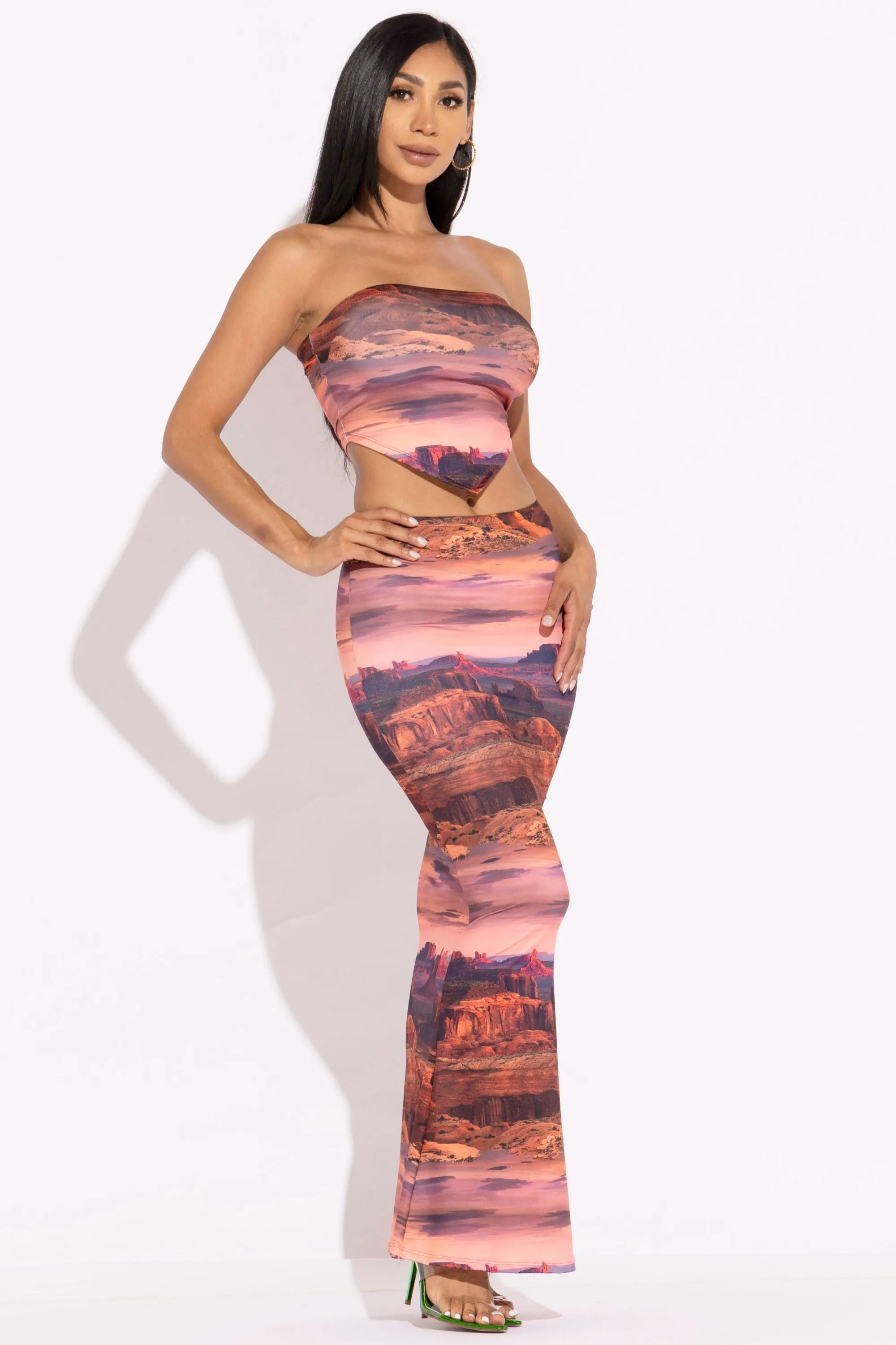 Printed tube top and maxi skirt set sold by Bogomore product image thumbnail 4