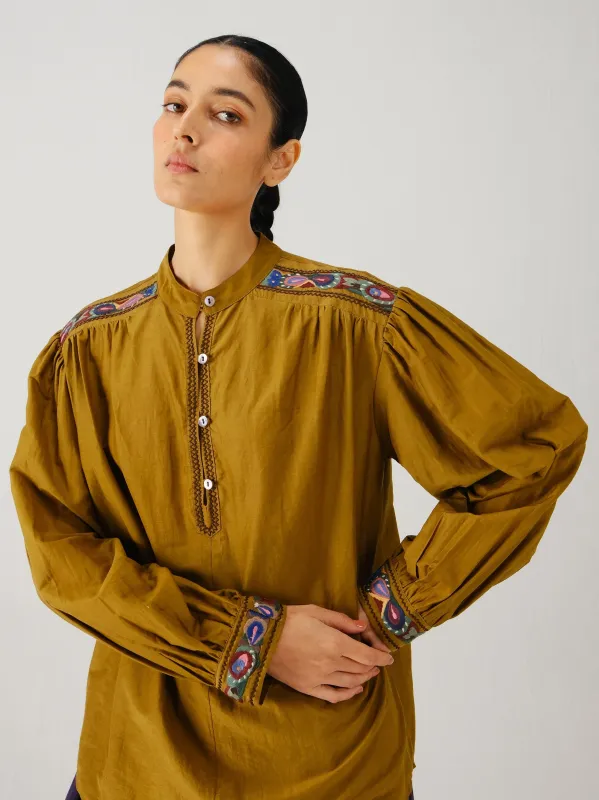 Peasant top made by Cord