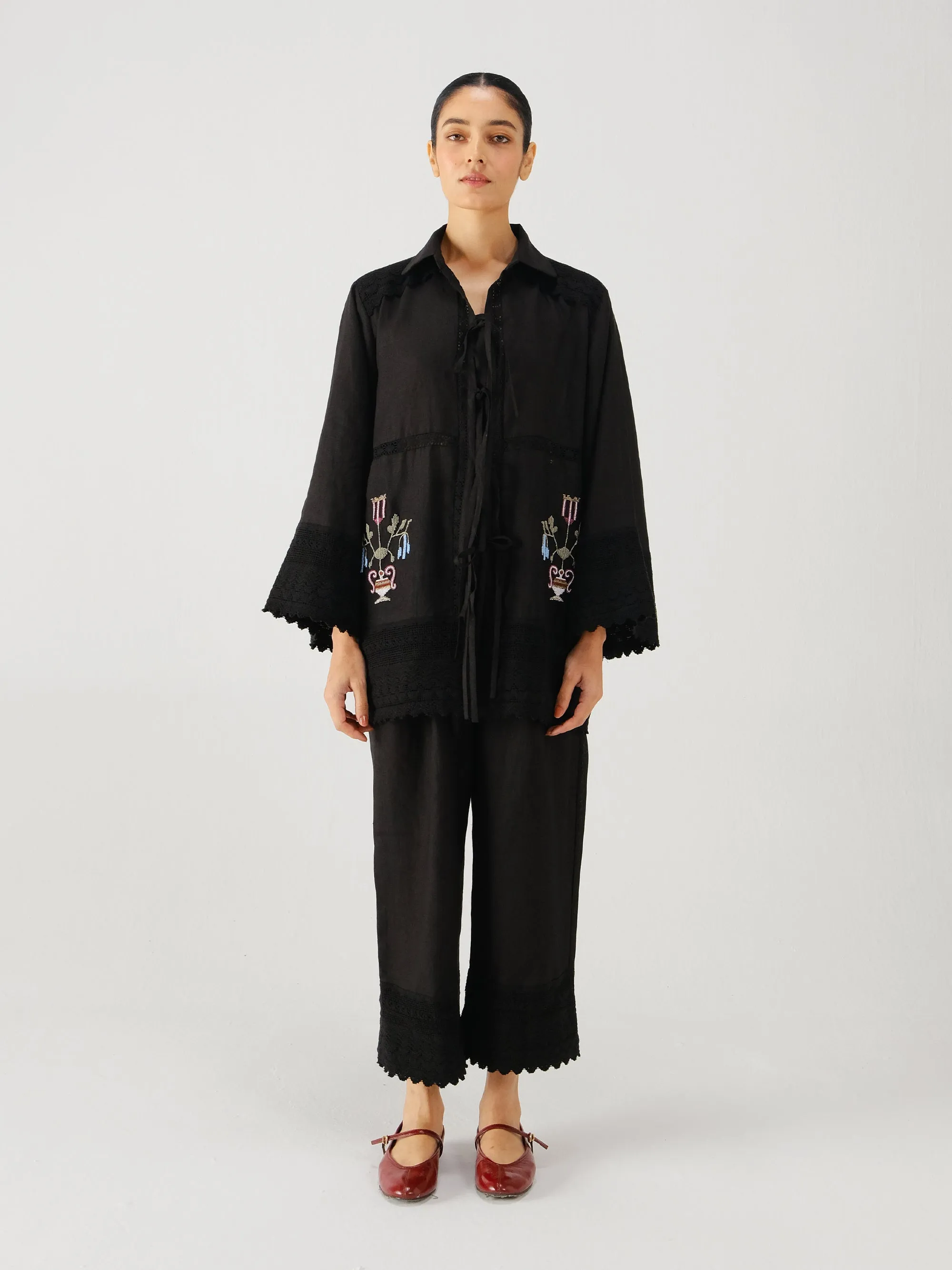 Tie up set sold by Cord