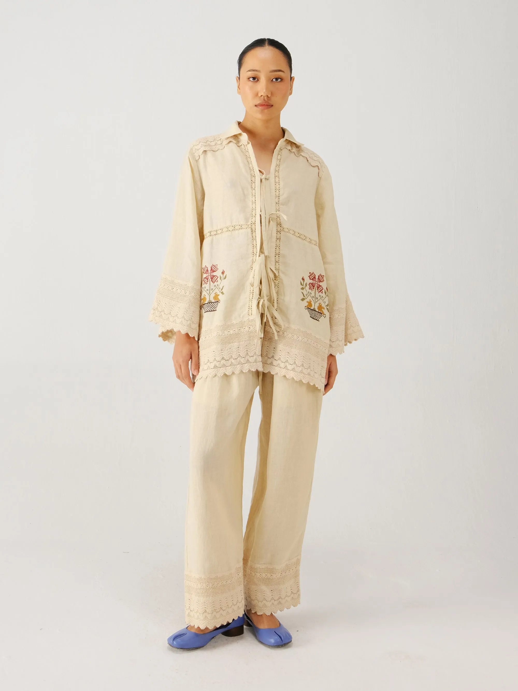 Tie up set sold by Cord