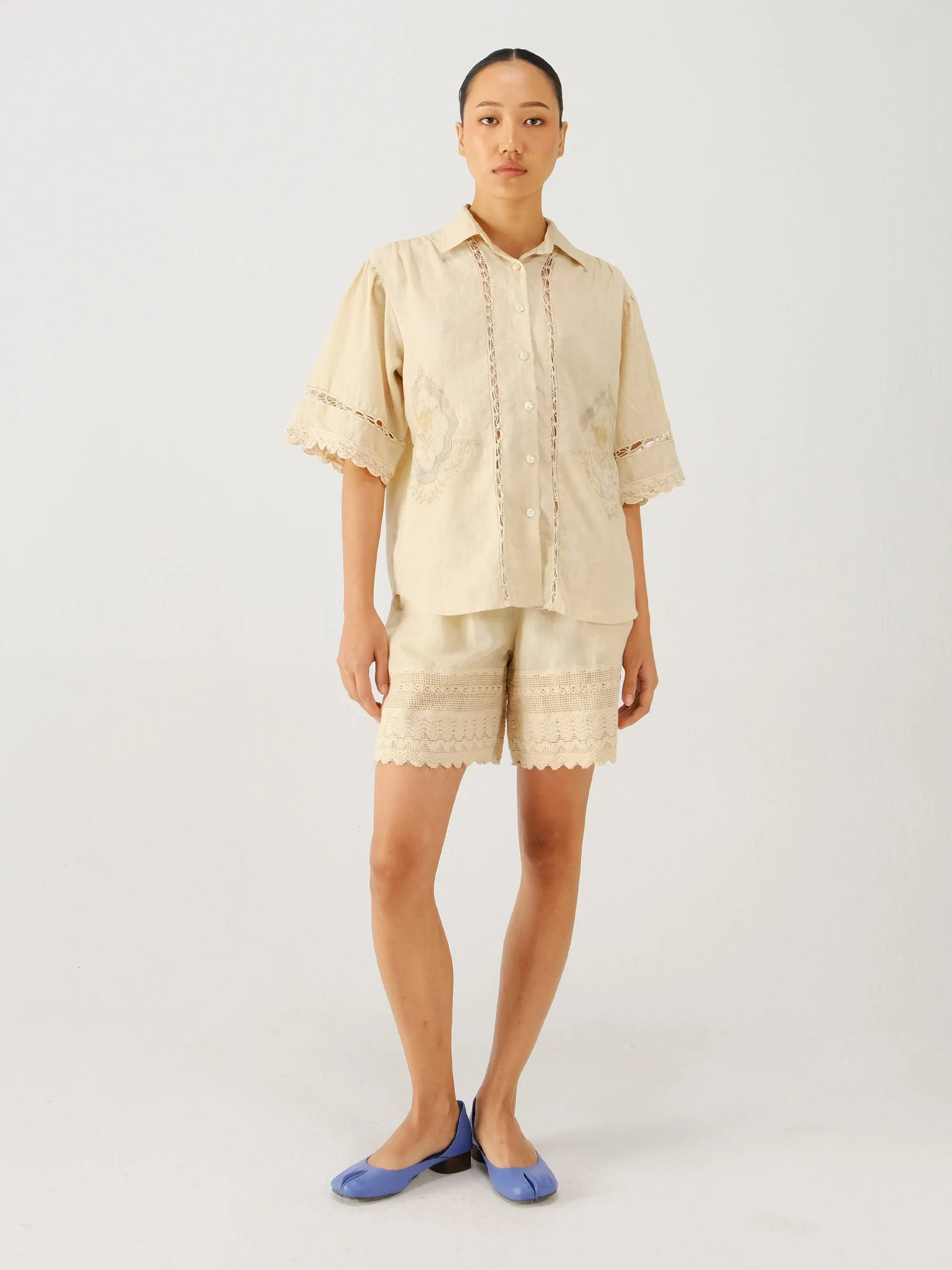 Victorian set sold by Cord