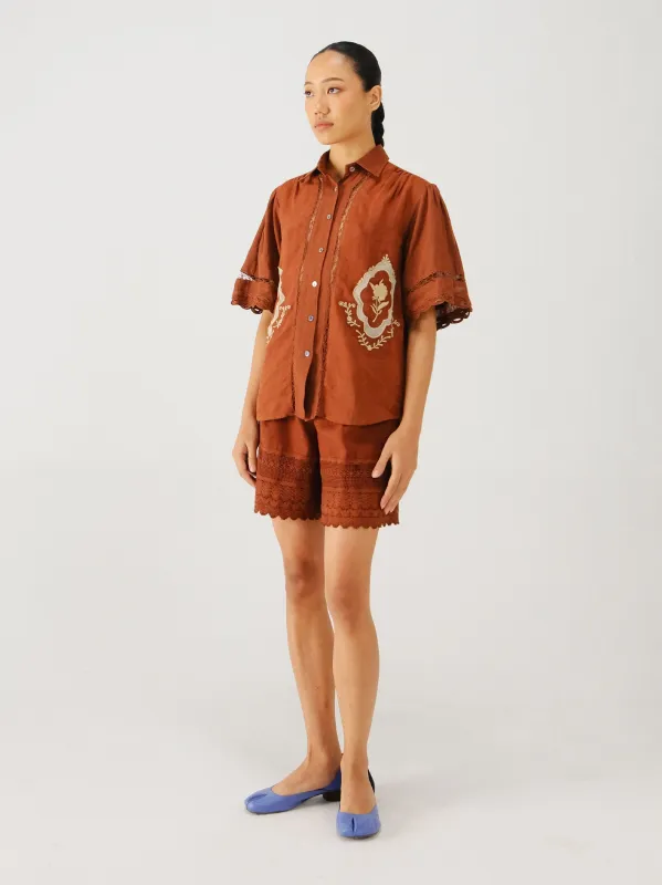 Victorian set sold by Cord