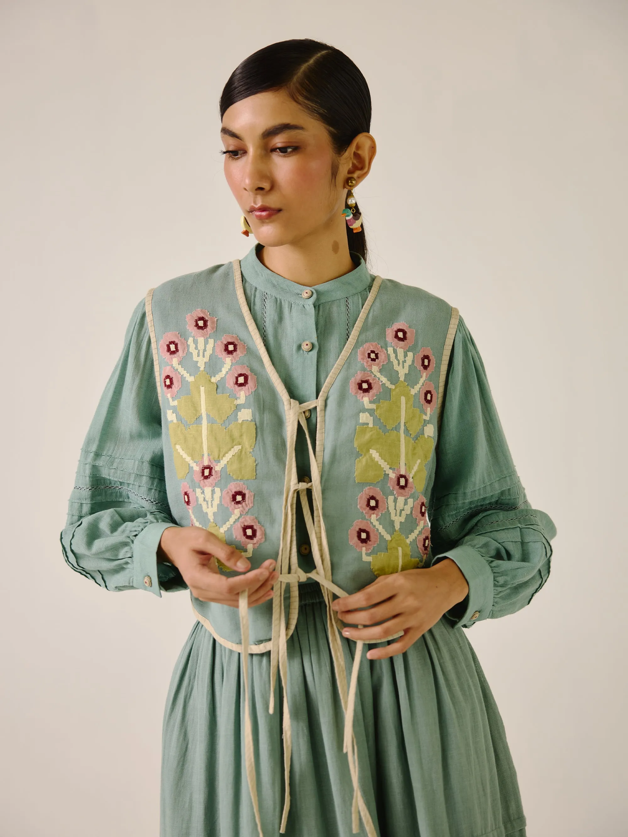 Cara Set sold by Cord product image thumbnail 4