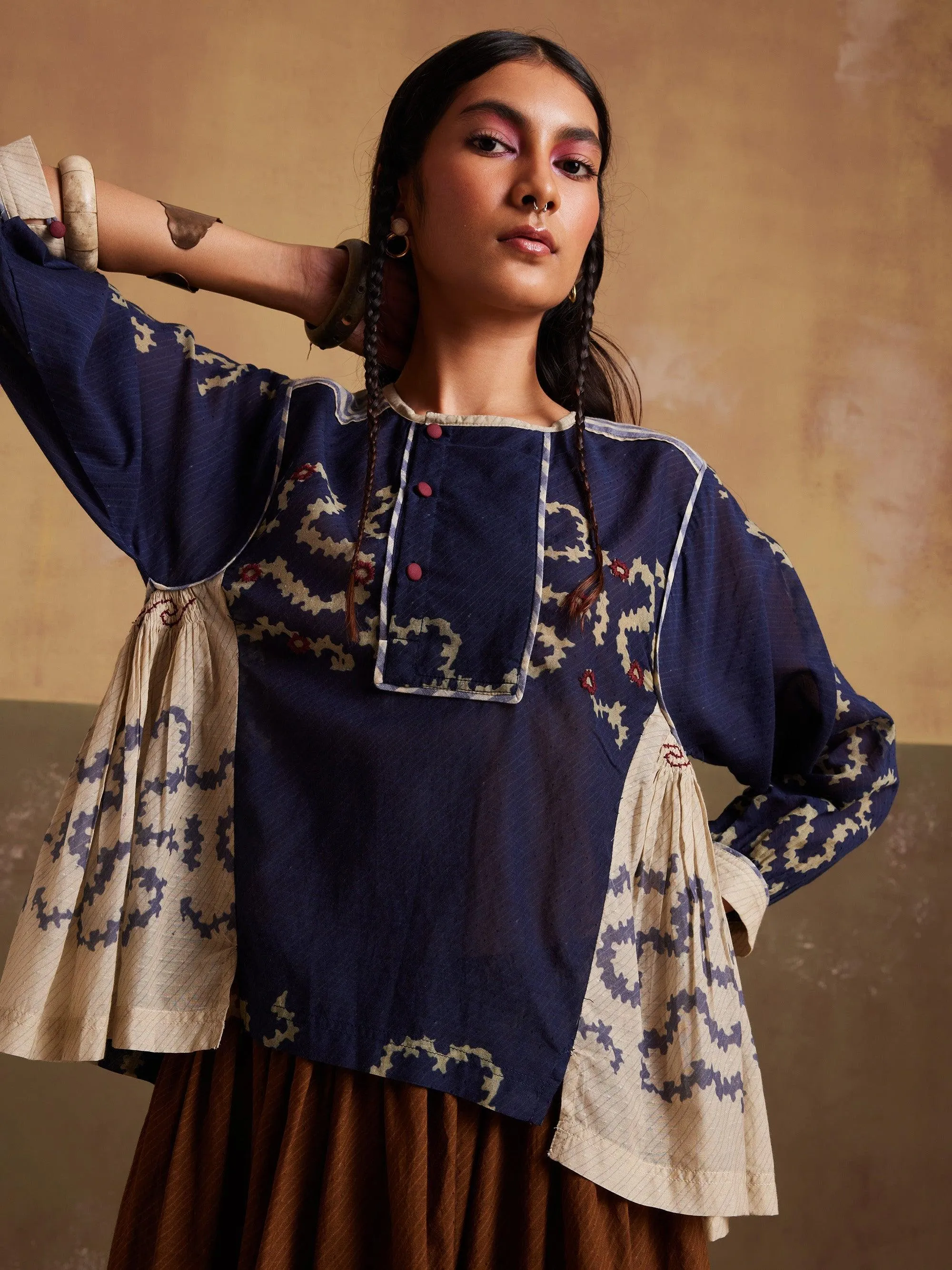 Maison Top sold by Cord