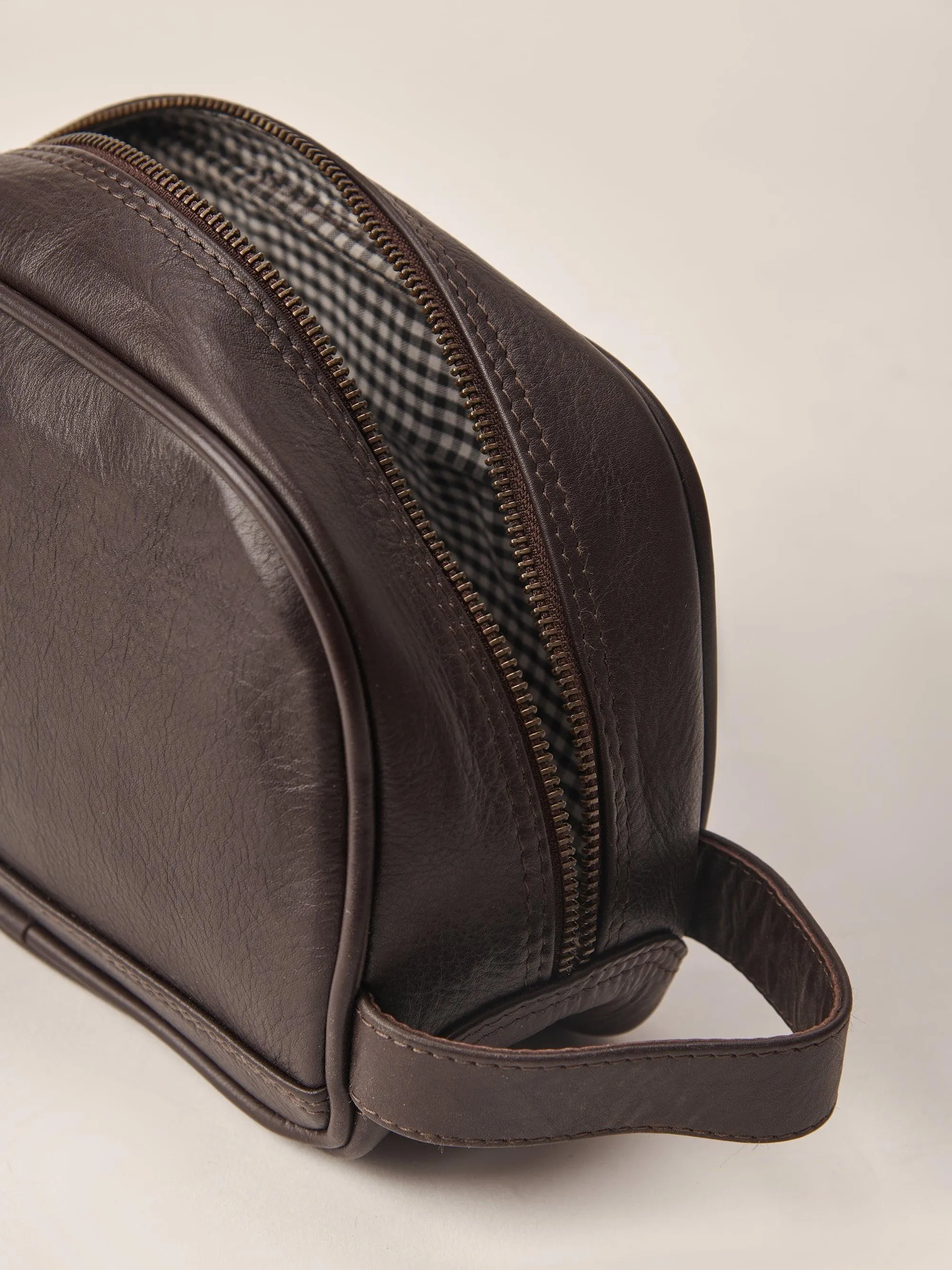 Leather Travel Kit sold by Cord product image thumbnail 4