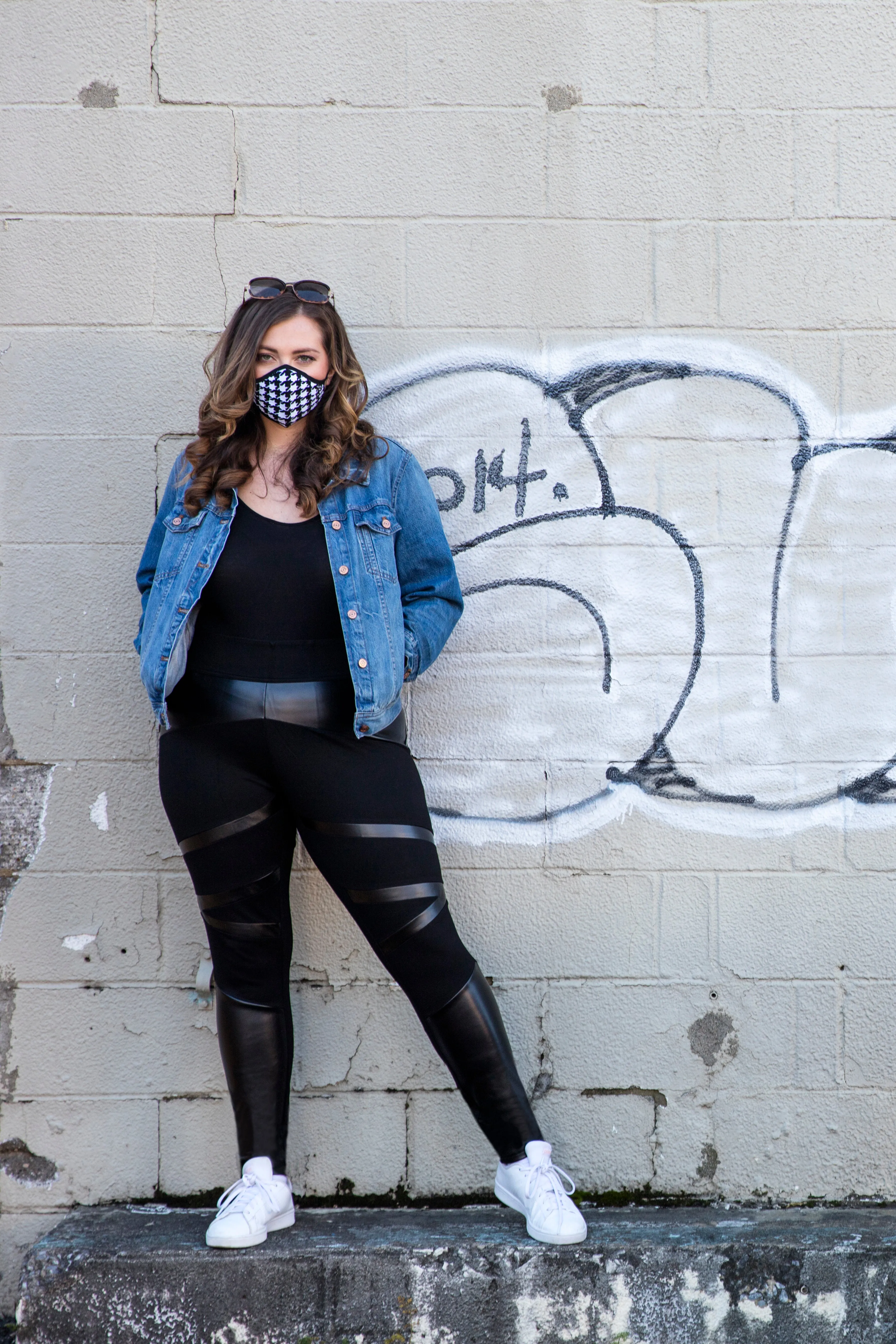 Houndstooth Unisex Face Covering sold by MeMoi product image thumbnail 5