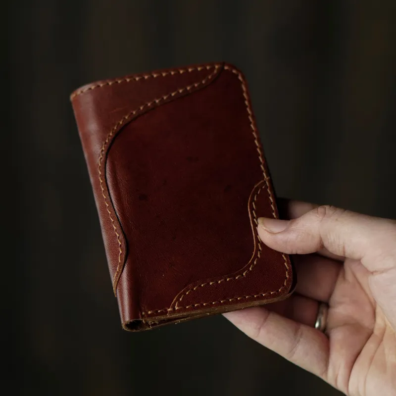 Countryman Vertical Wallet (Saddle Tan) made by Craft and Glory