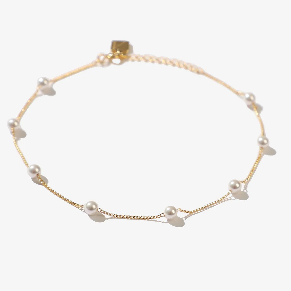Harrold pearl anklet sold by Adornmonde product image thumbnail 4