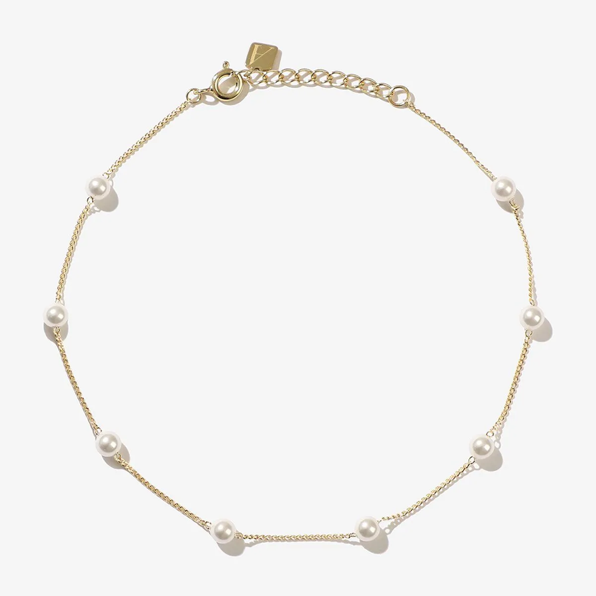 Harrold pearl anklet sold by Adornmonde