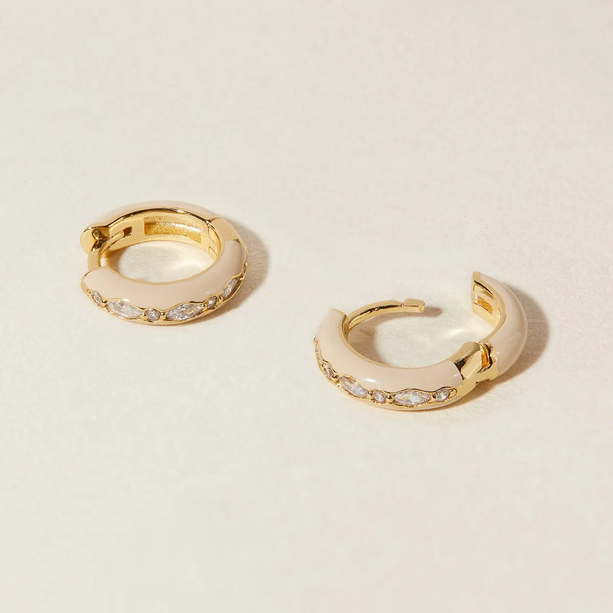 Mattus butter earrings sold by Adornmonde product image thumbnail 5