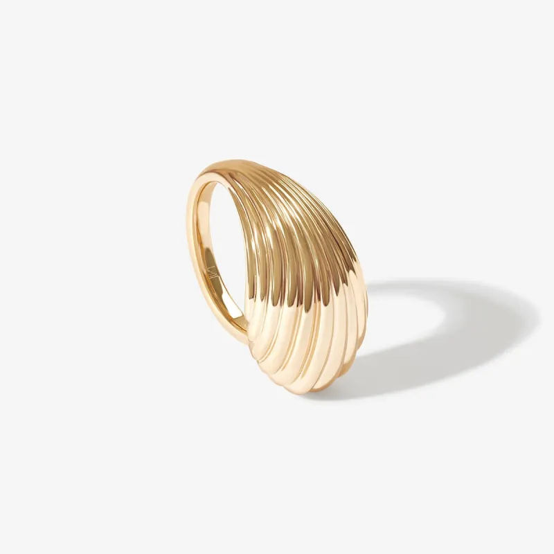Rossi shell ring made by Adornmonde