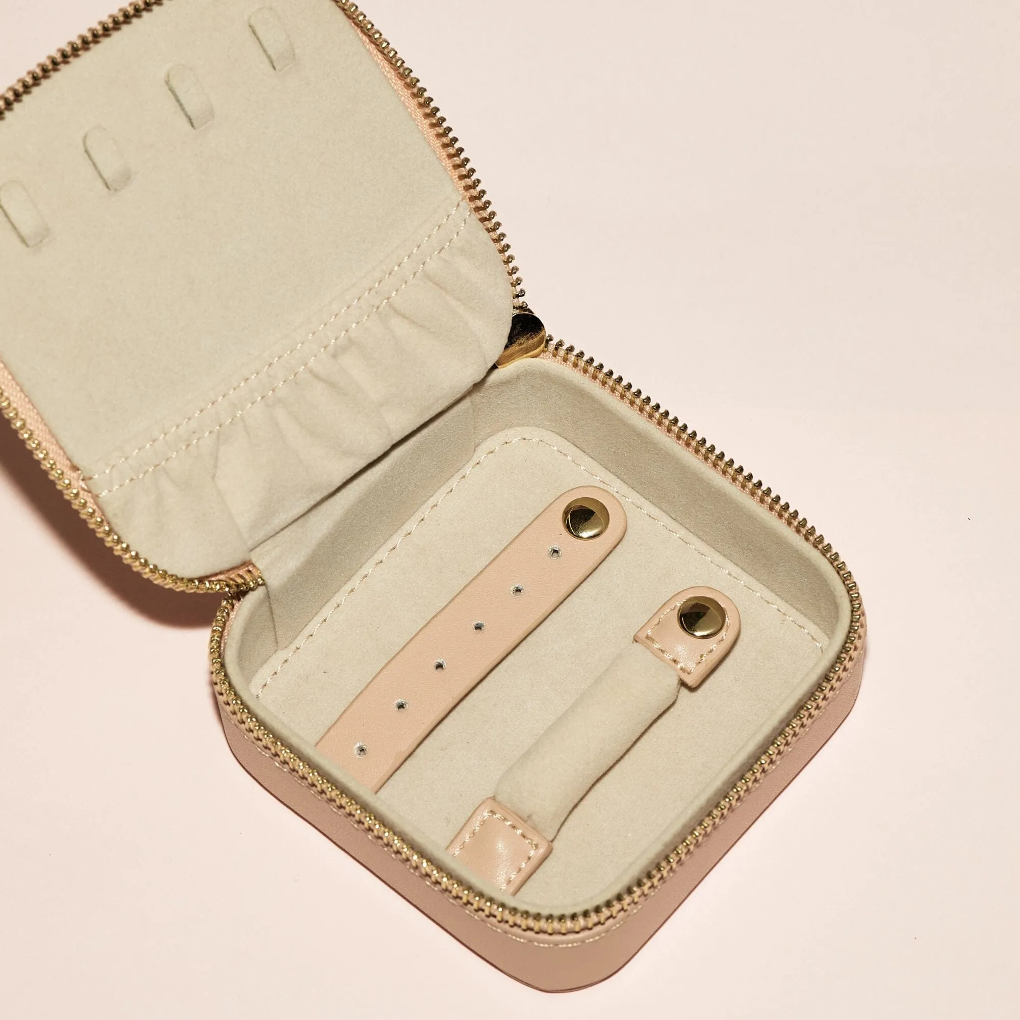 Leather jewelry case sold by Adornmonde product image thumbnail 3