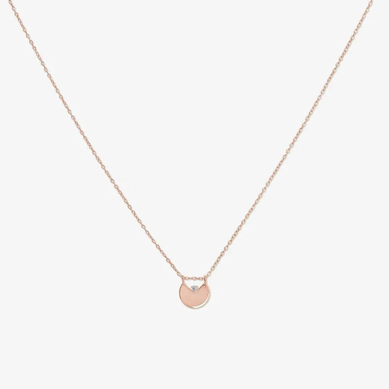 Handro tulip necklace sold by Adornmonde