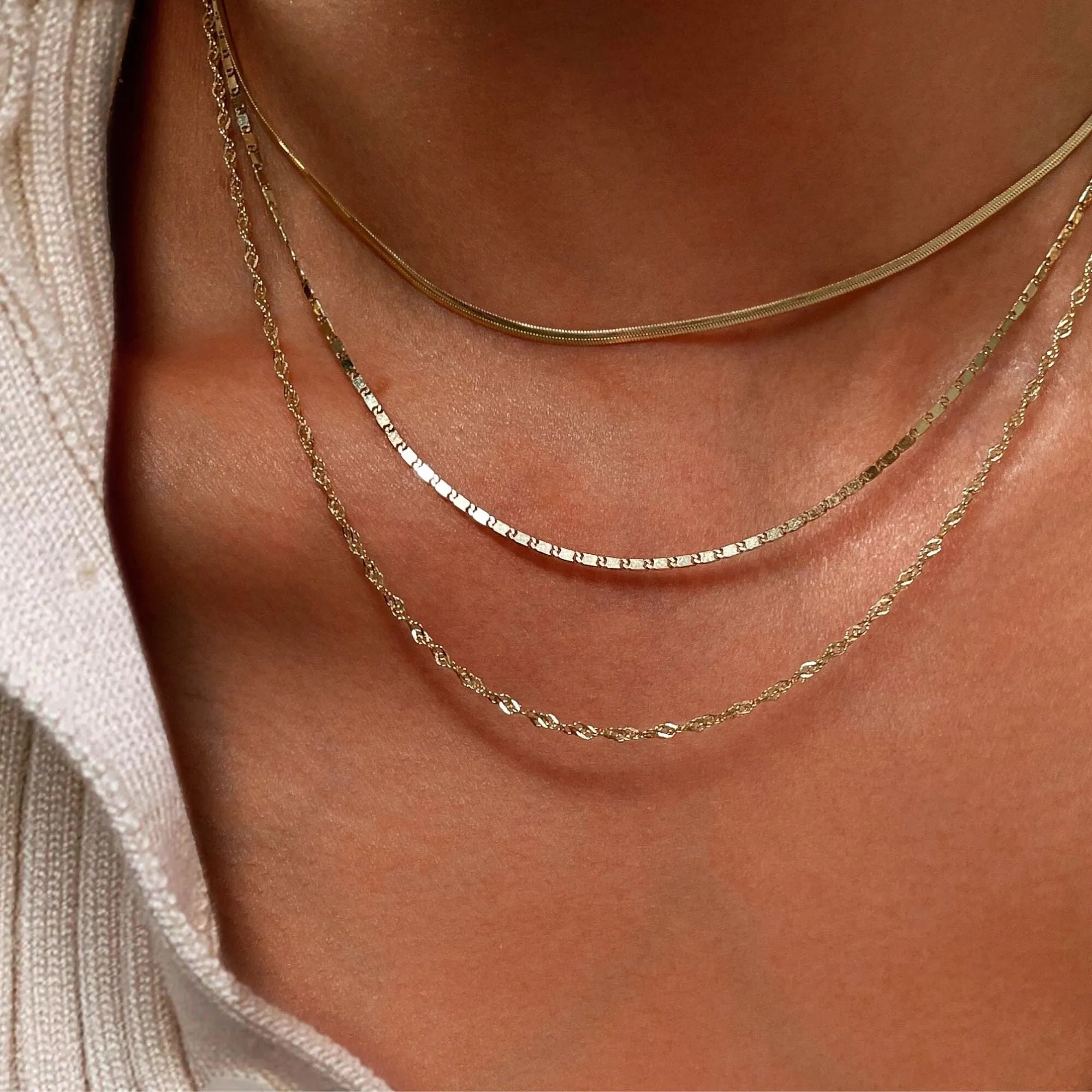 Izzy flat link chain necklace sold by Adornmonde product image thumbnail 2