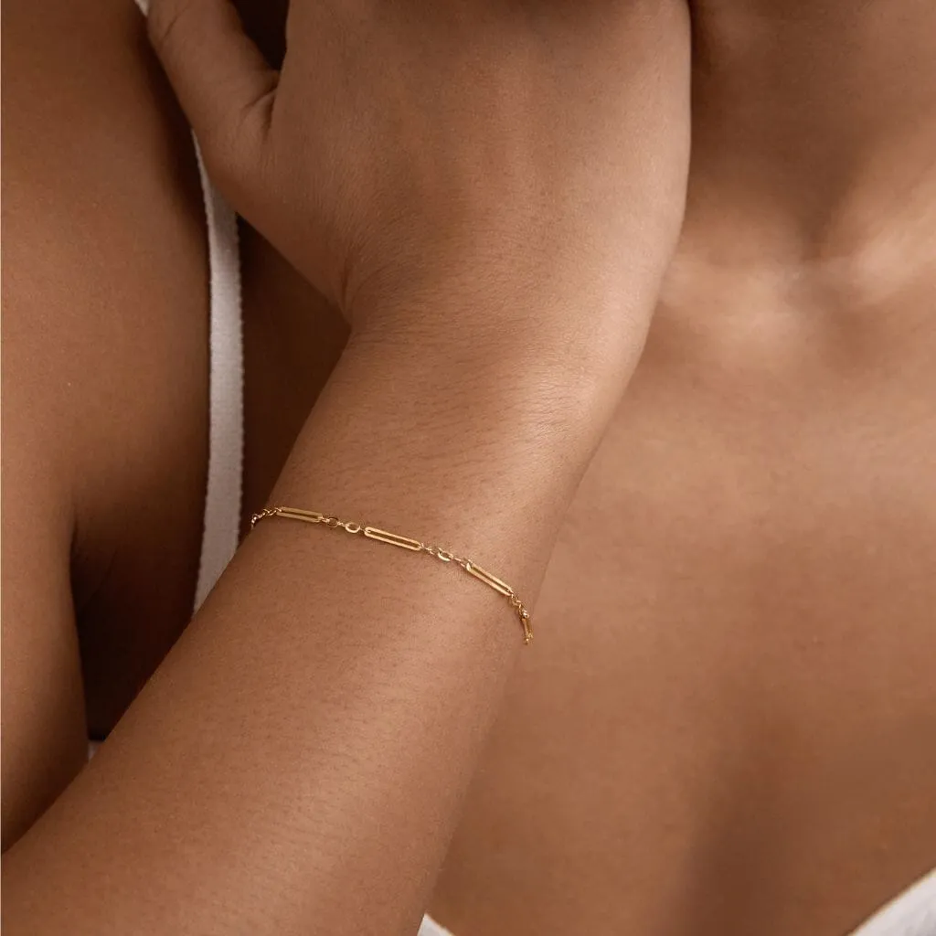 Ford paperclip chain bracelet sold by Adornmonde product image thumbnail 2