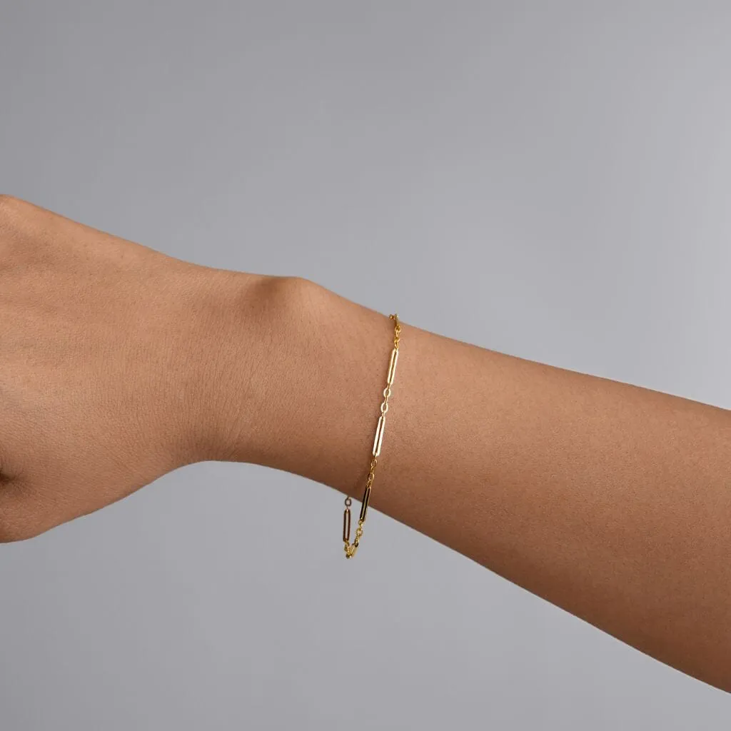 Ford paperclip chain bracelet sold by Adornmonde product image thumbnail 5