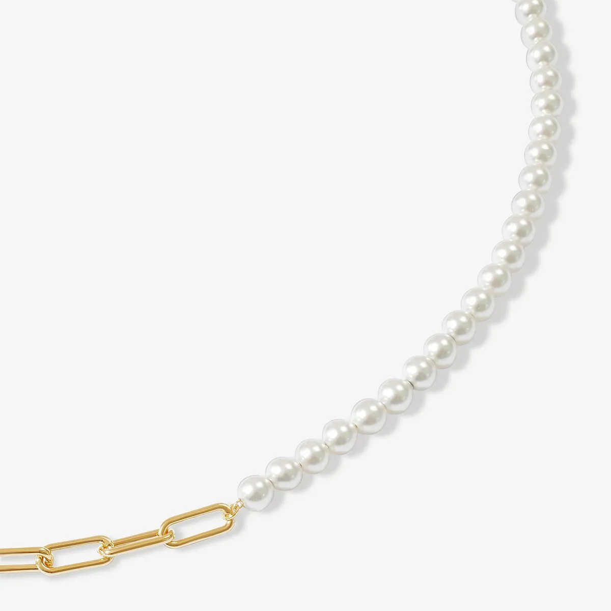 Harper pearl necklace sold by Adornmonde product image thumbnail 5