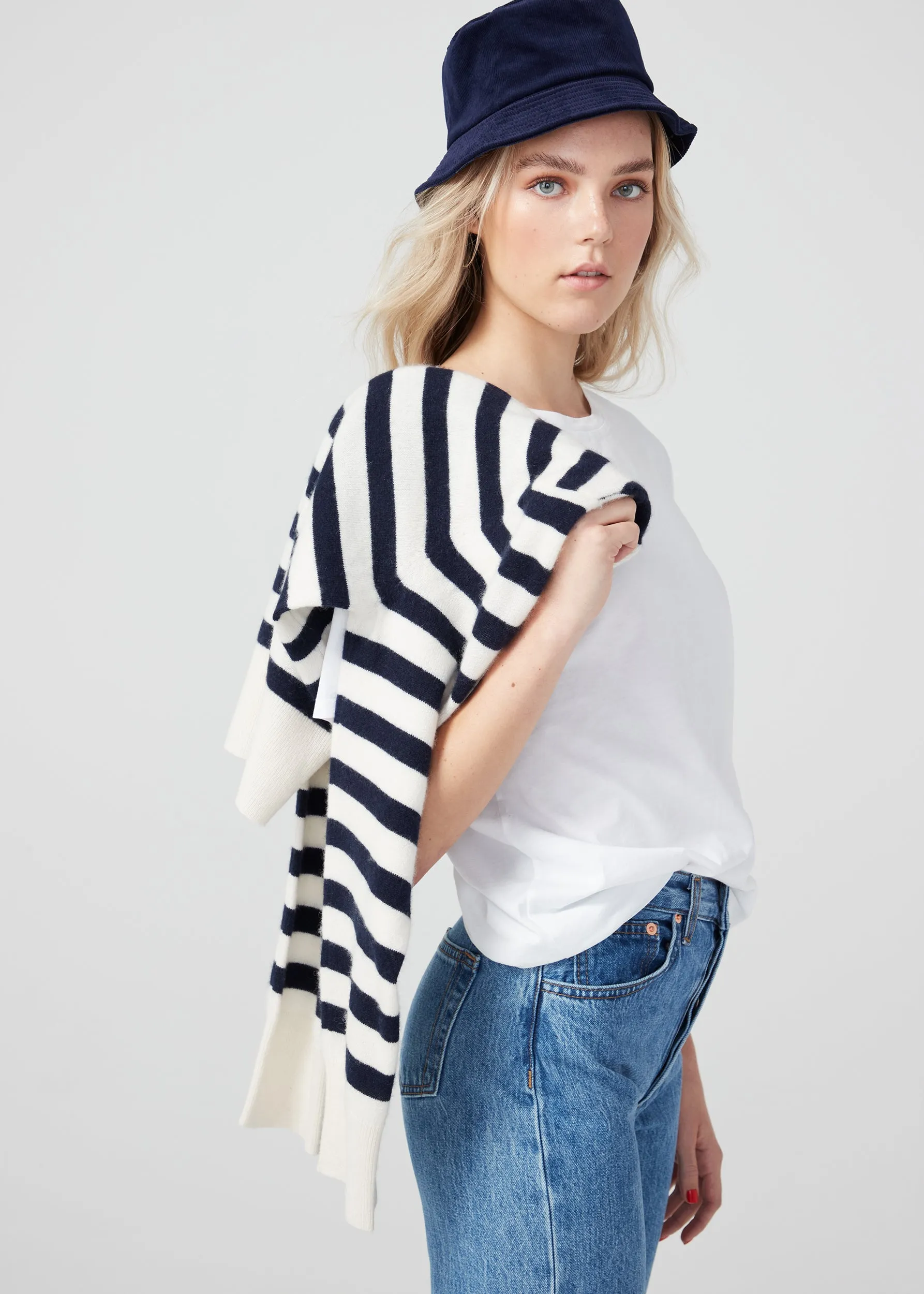 The Smile Bucket Hat - Navy sold by Kule product image thumbnail 4